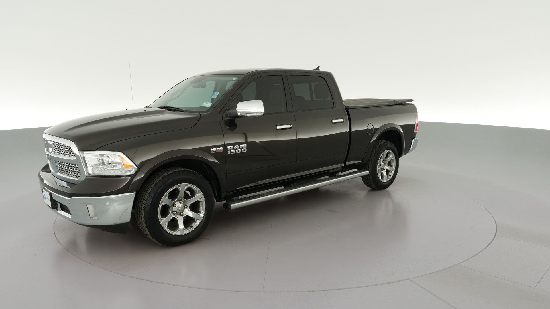 2016 Ram 1500 Crew Cab vehicle photo