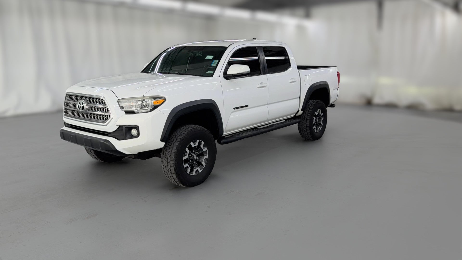 2016 Toyota Tacoma Double Cab vehicle photo