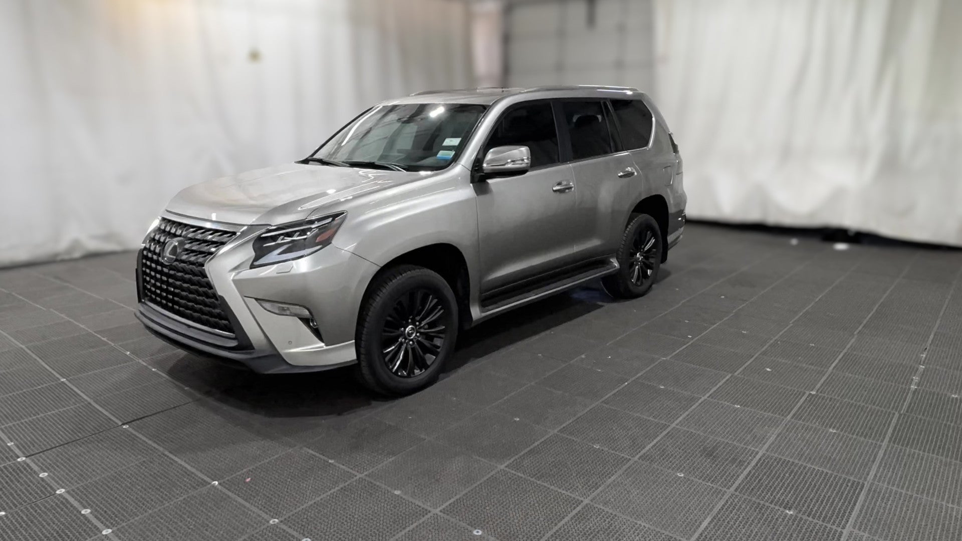 2023 Lexus GX vehicle photo