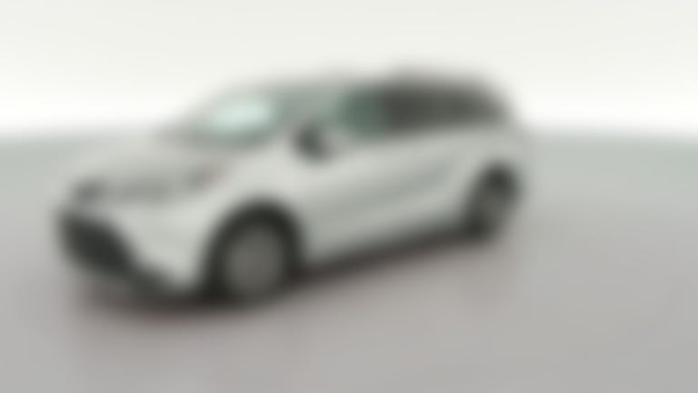 2025 Toyota Sienna vehicle photo