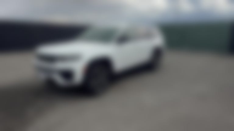 2027 Jeep Grand Cherokee L vehicle photo
