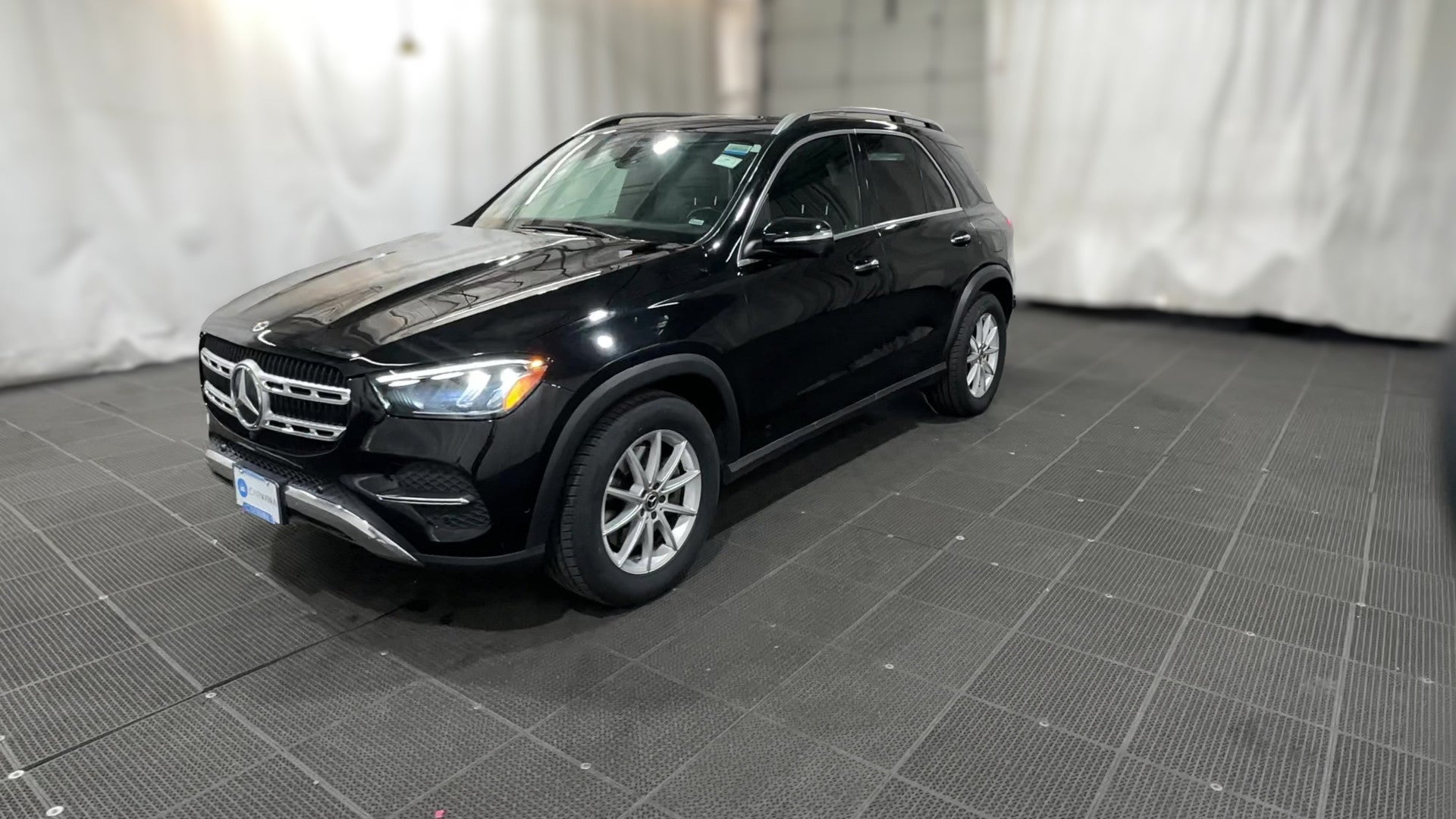 2024 Mercedes-Benz GLE vehicle photo