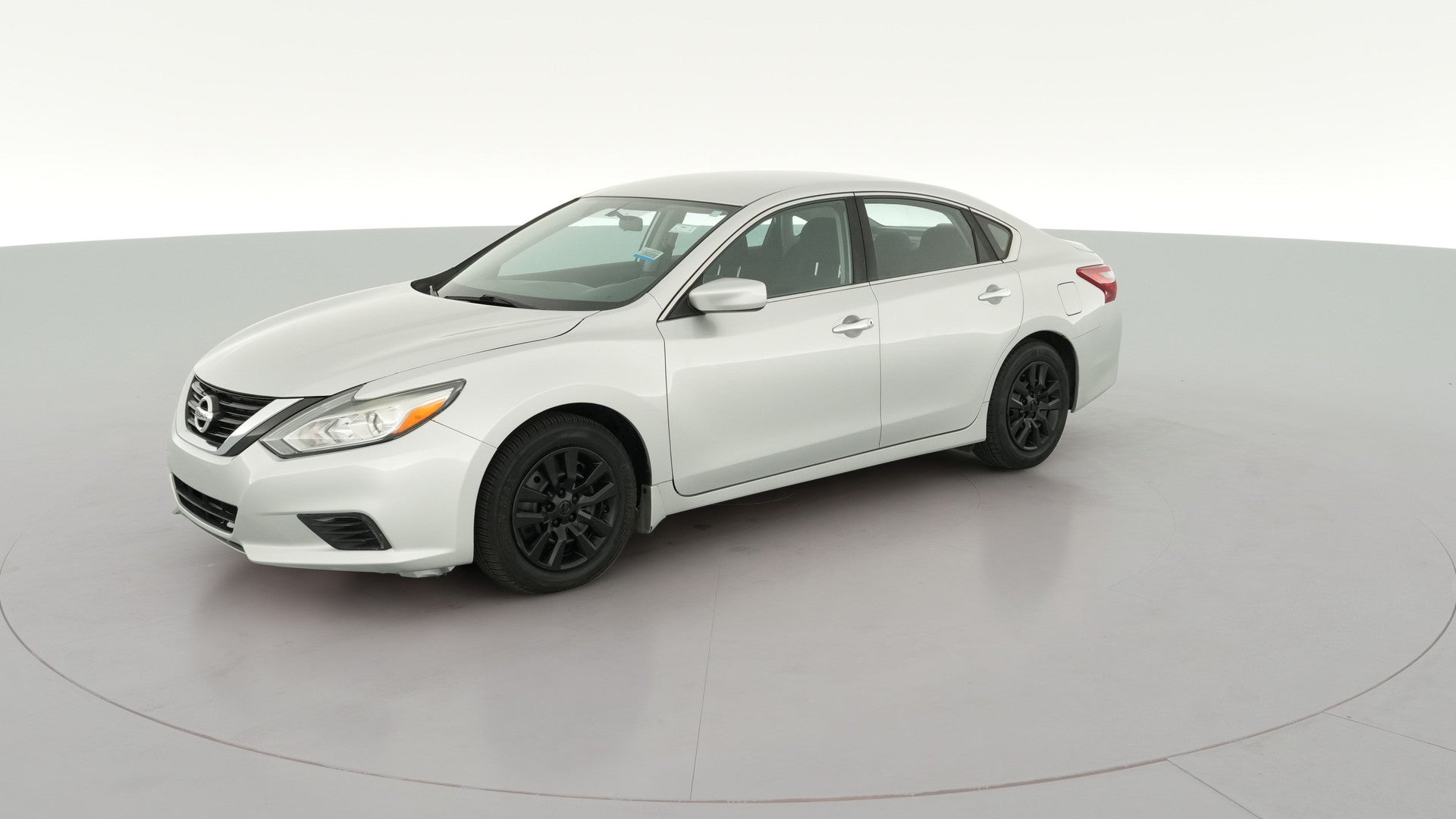 2018 Nissan Altima vehicle photo