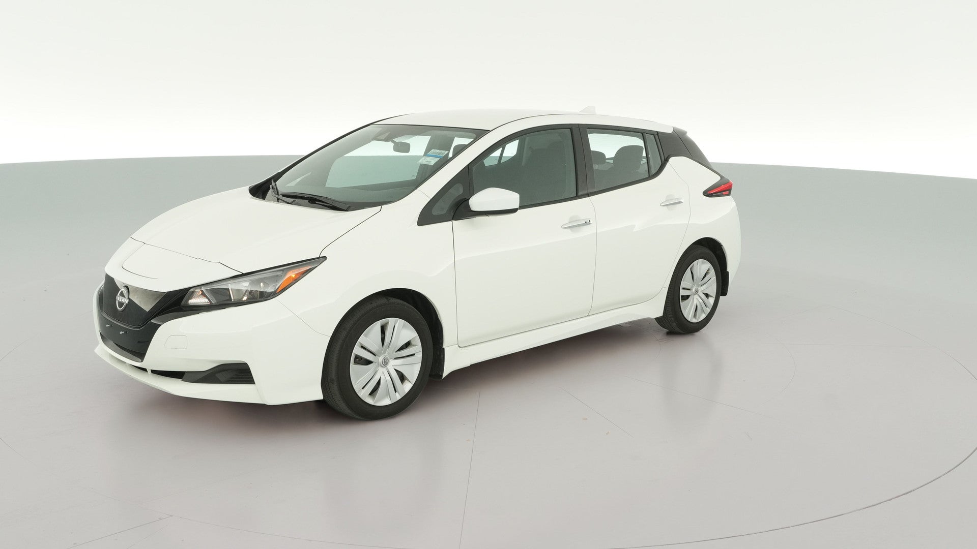2025 Nissan LEAF vehicle photo