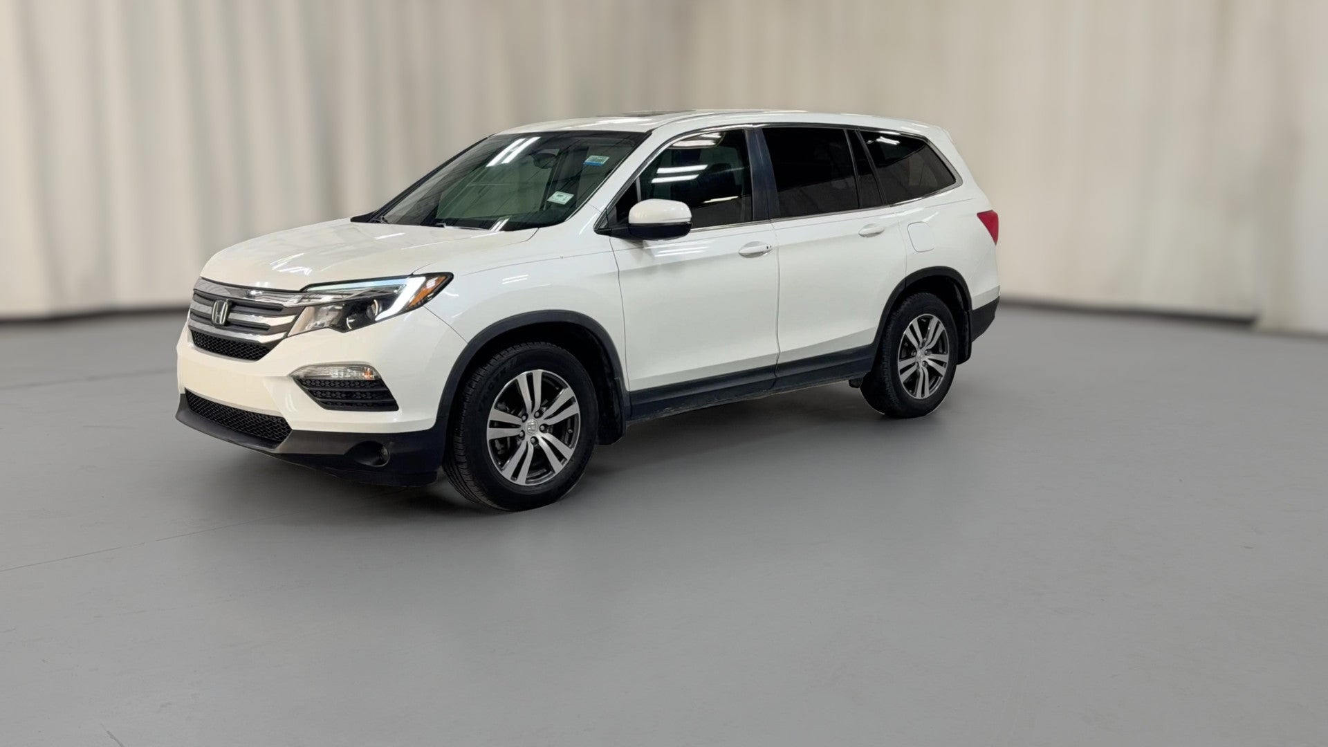 2017 Honda Pilot vehicle photo