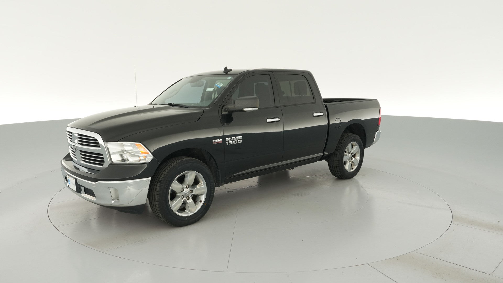 2016 Ram 1500 Crew Cab vehicle photo
