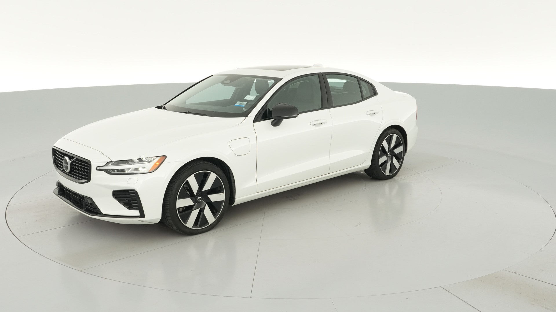 2024 Volvo S60 vehicle photo