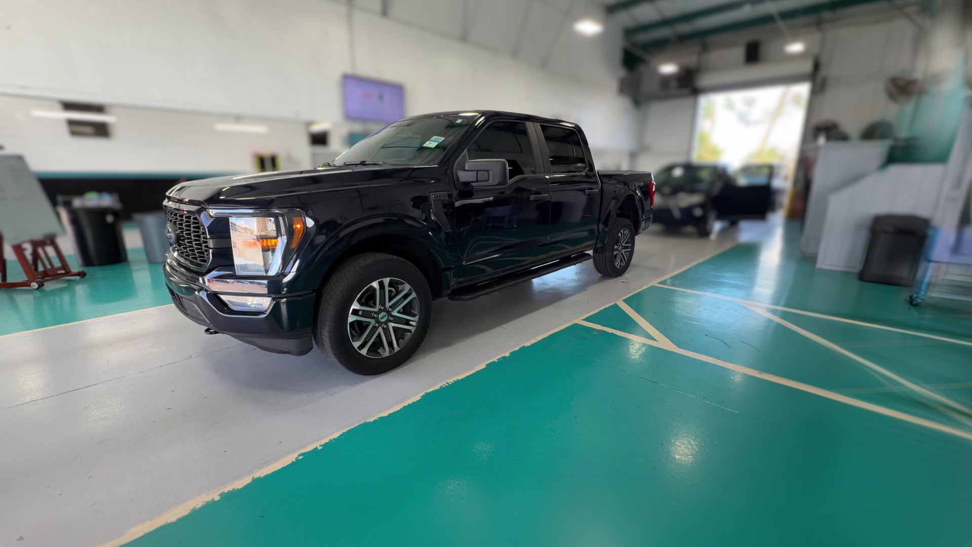 2023 Ford F150 SuperCrew Cab | Carvana