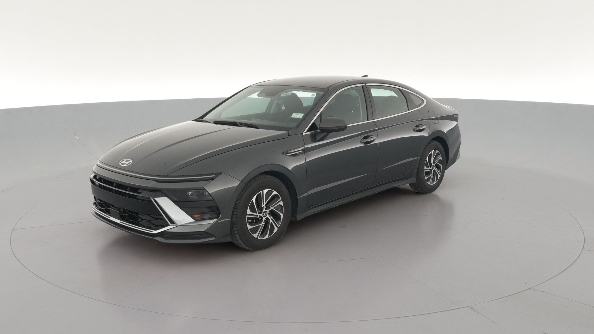 2026 Hyundai Sonata Hybrid vehicle photo
