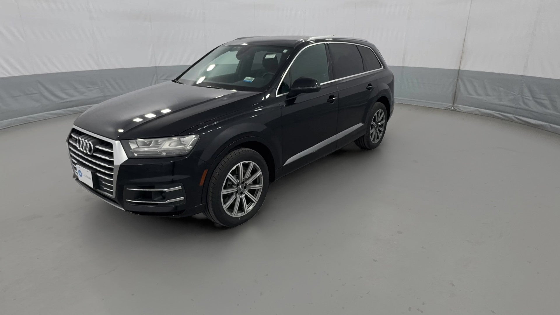 2019 Audi Q7 vehicle photo