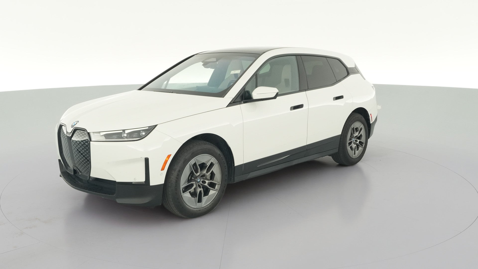 2022 BMW iX vehicle photo