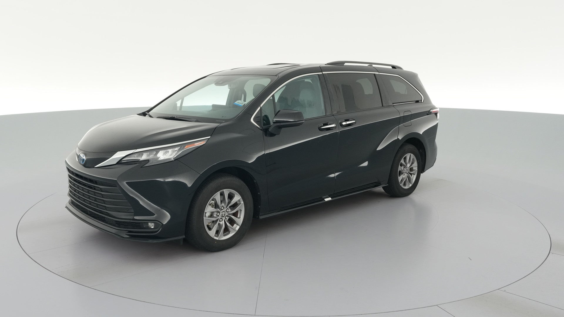 2025 Toyota Sienna vehicle photo