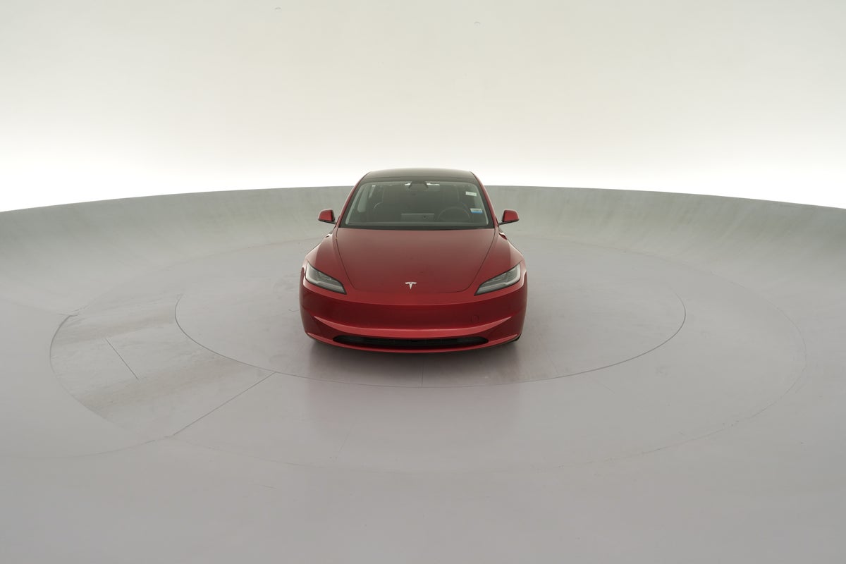 2025 Tesla Model 3 Long Range Rear-Wheel Drive in Ultra Red — 360° view 1