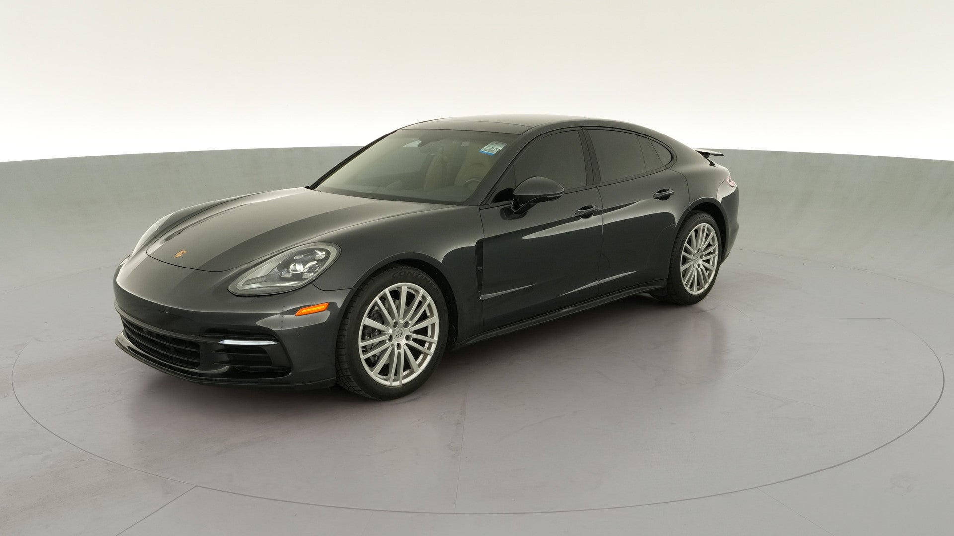 2020 Porsche Panamera vehicle photo