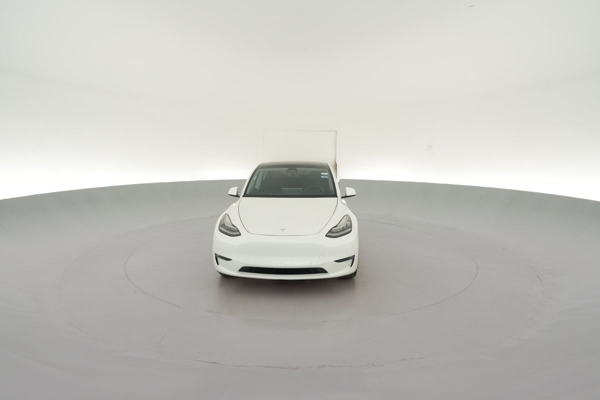 2022 Tesla Model Y Long Range All-Wheel Drive in Pearl White — 360° view 1