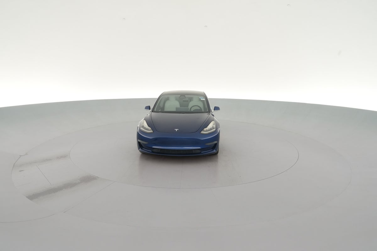 2019 Tesla Model 3 Long Range All-Wheel Drive in Deep Blue Metallic — 360° view 1