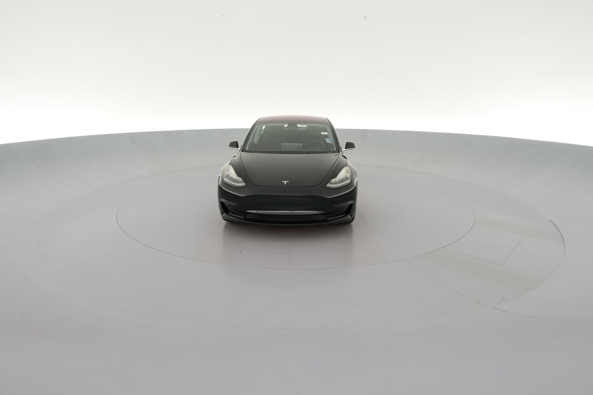 2018 Tesla Model 3 Long Range Rear-Wheel Drive in Solid Black — 360° view 1