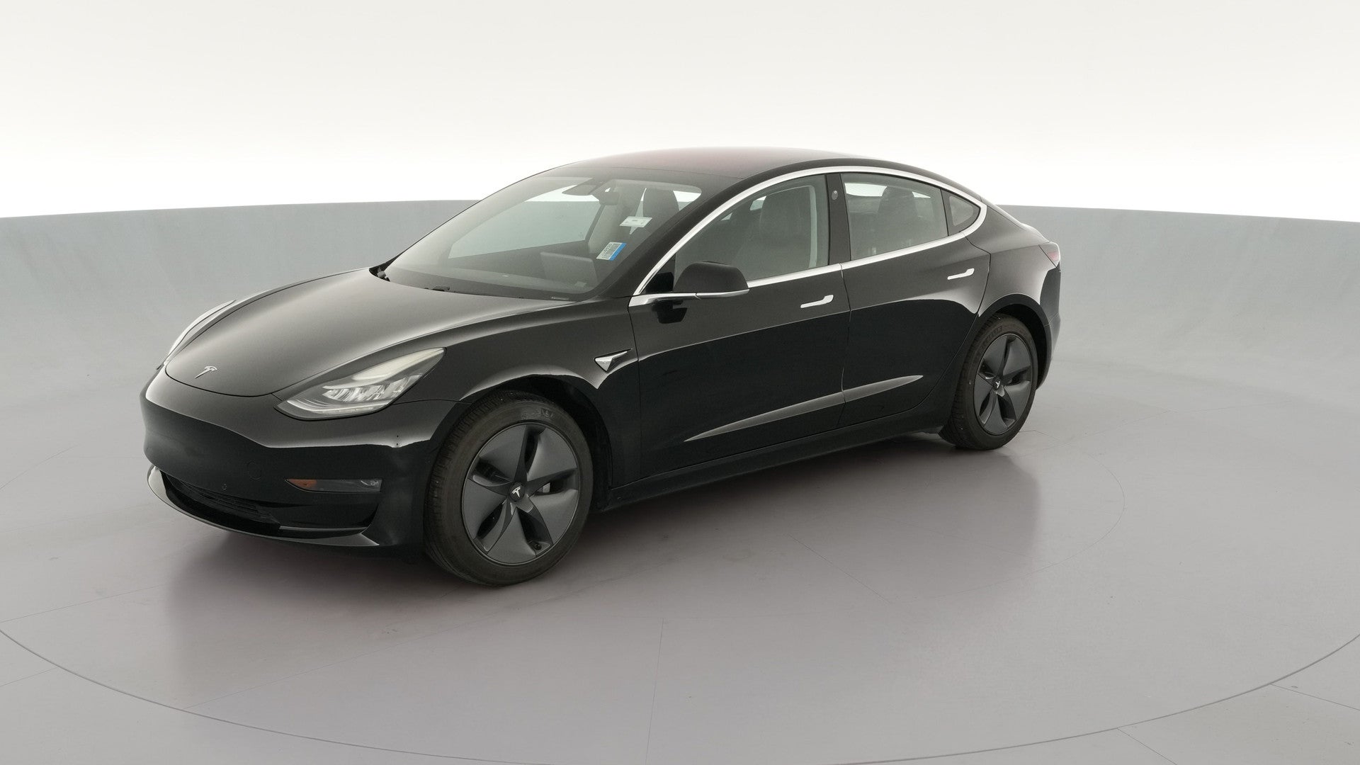 2018 Tesla Model 3 vehicle photo