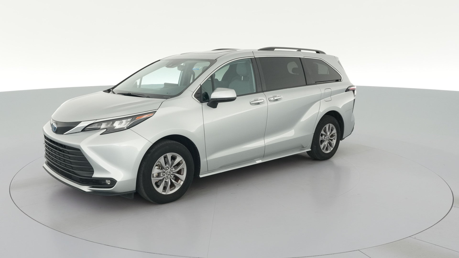 2025 Toyota Sienna vehicle photo
