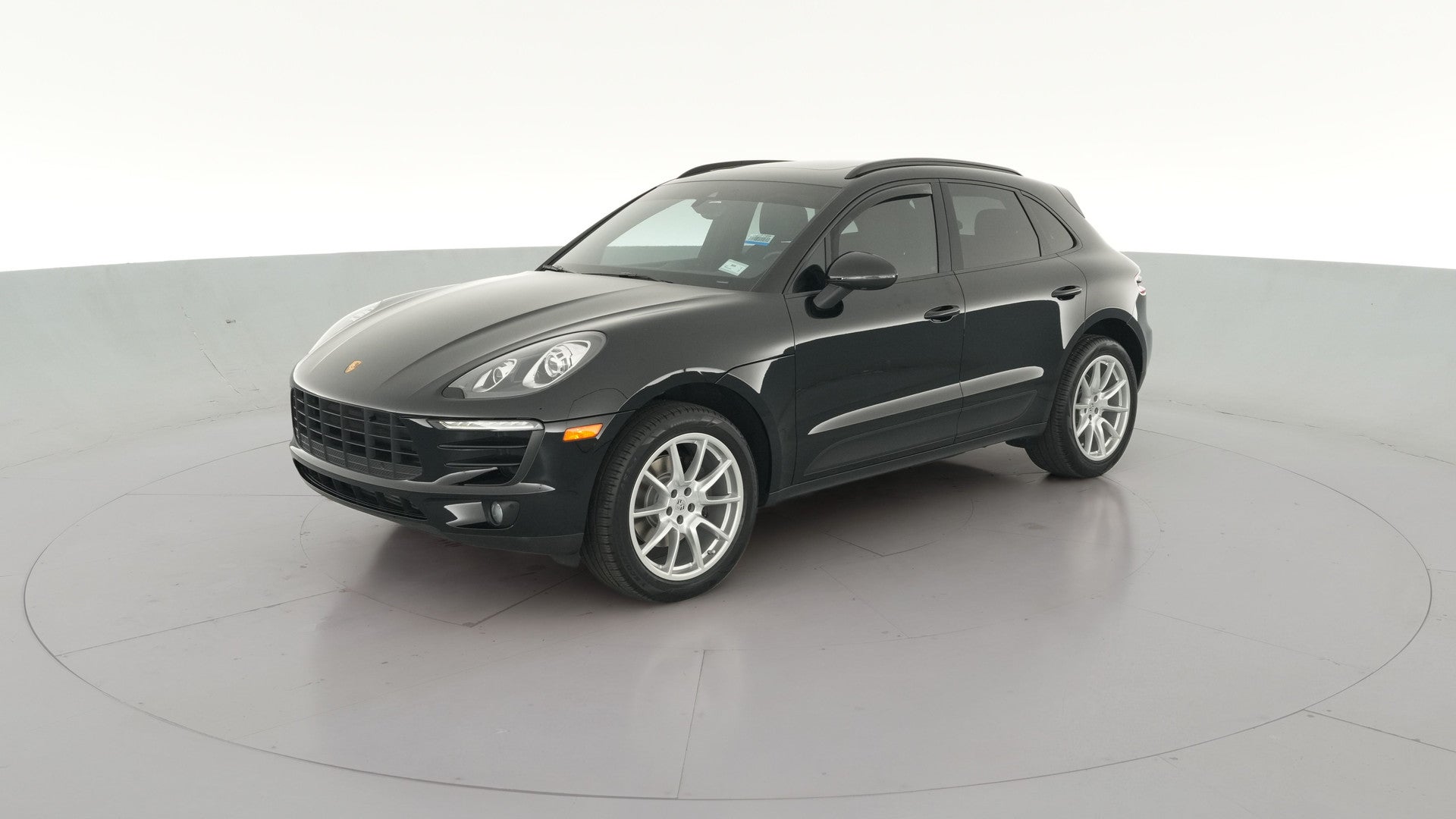 2017 Porsche Macan vehicle photo