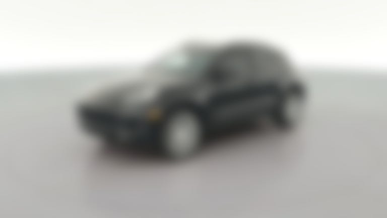 2017 Porsche Macan vehicle photo