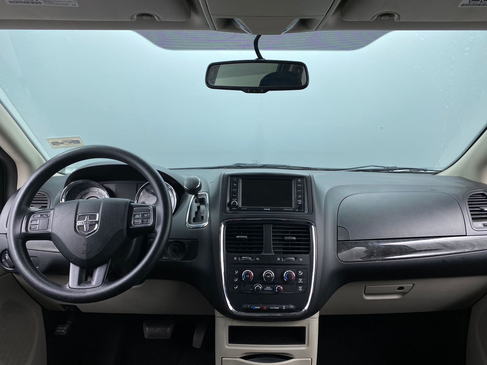 Thumbnail: 2018 Dodge Grand Caravan - 3