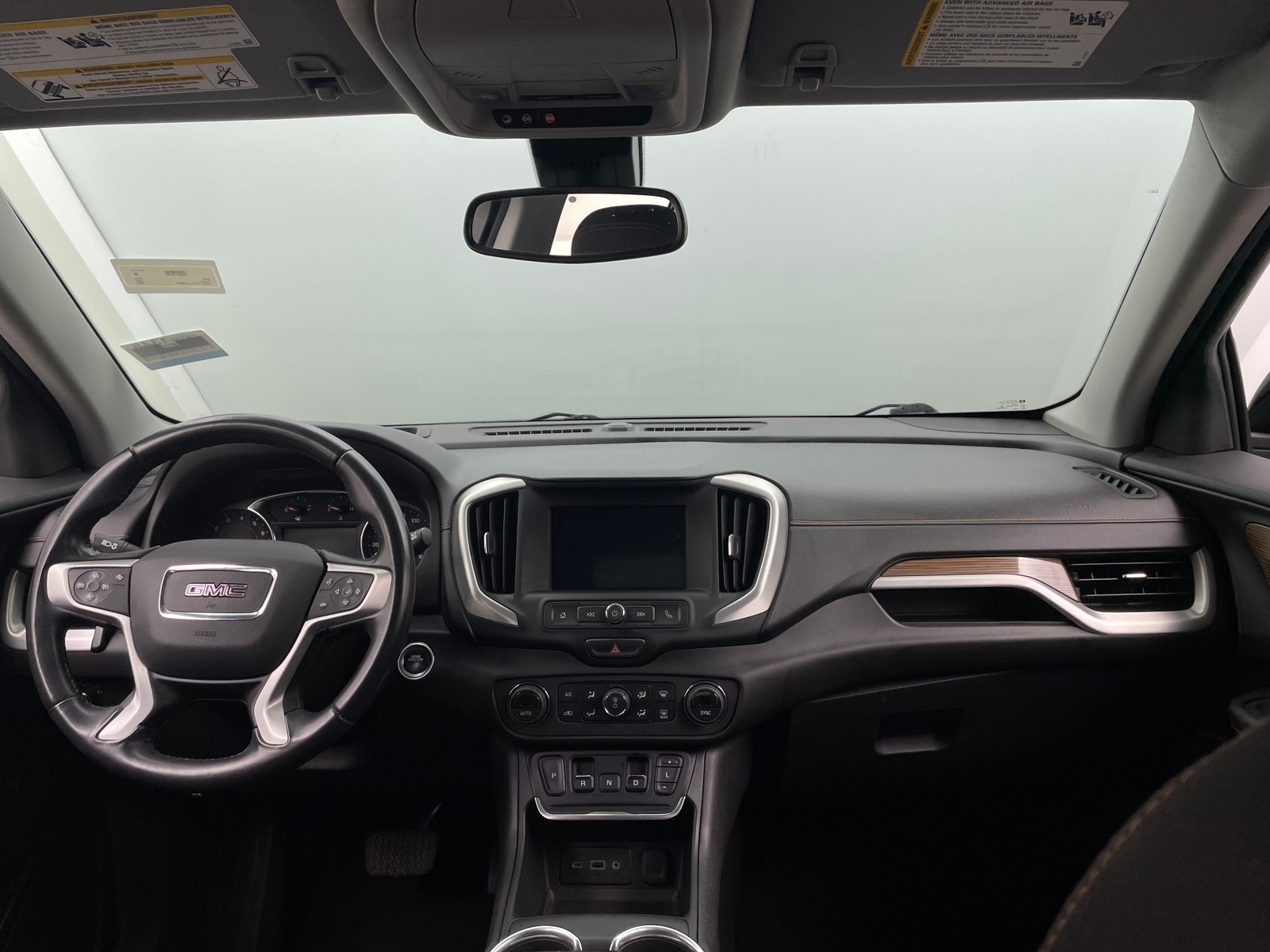 Thumbnail: 2020 GMC Terrain - 3