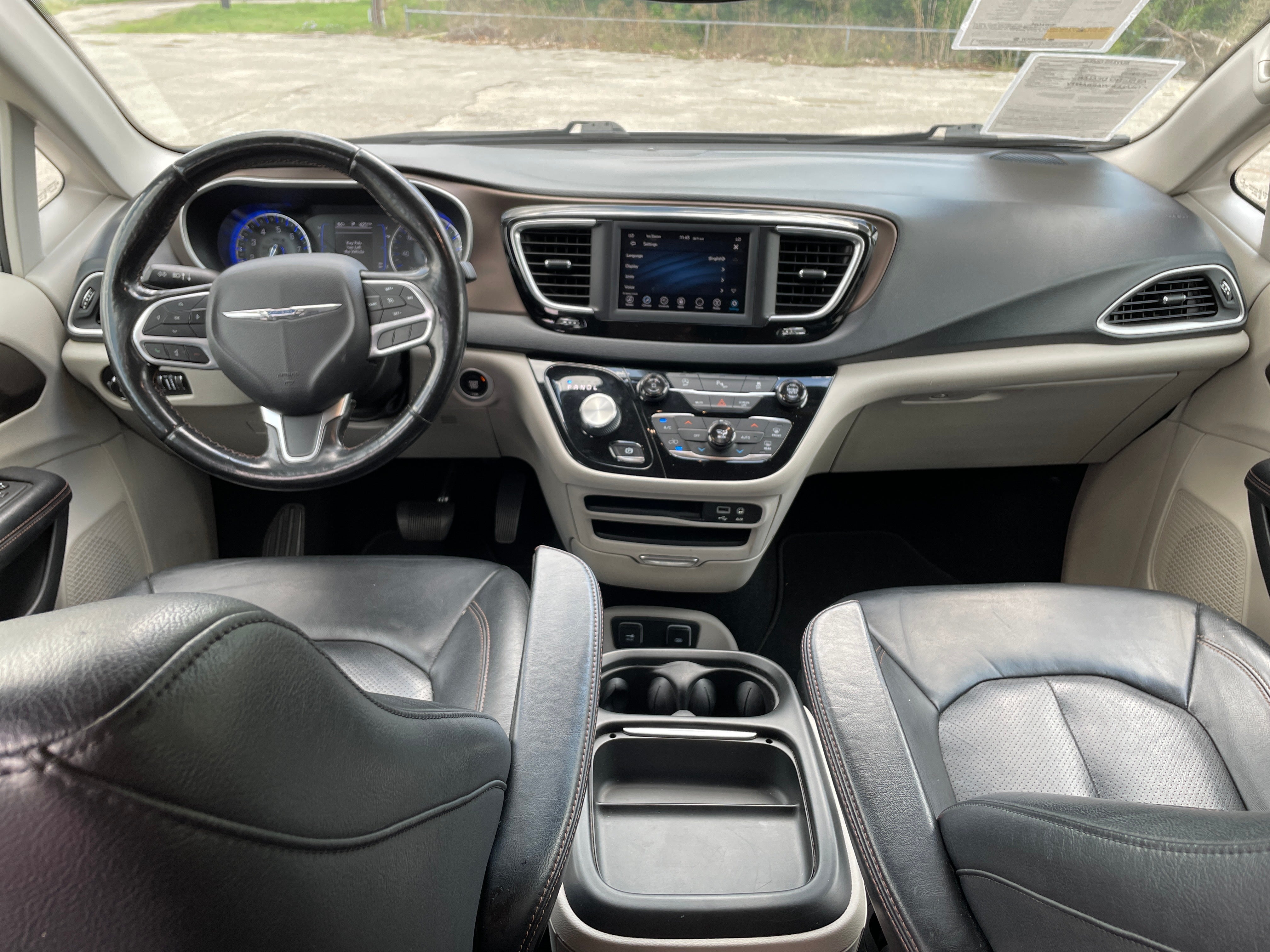 2019 Chrysler Pacifica Touring L 3