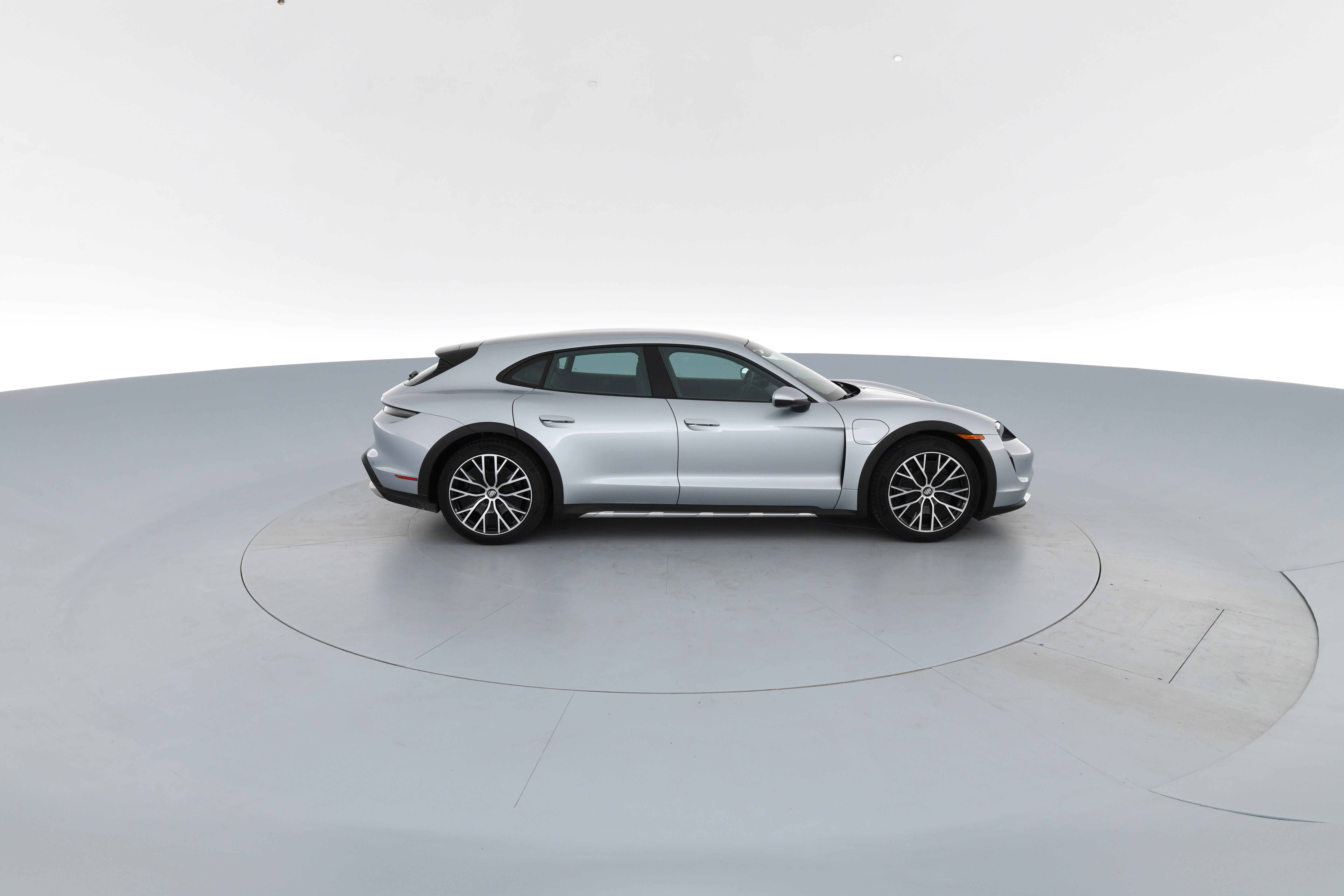 2022 Porsche Taycan Cross Turismo | Carvana
