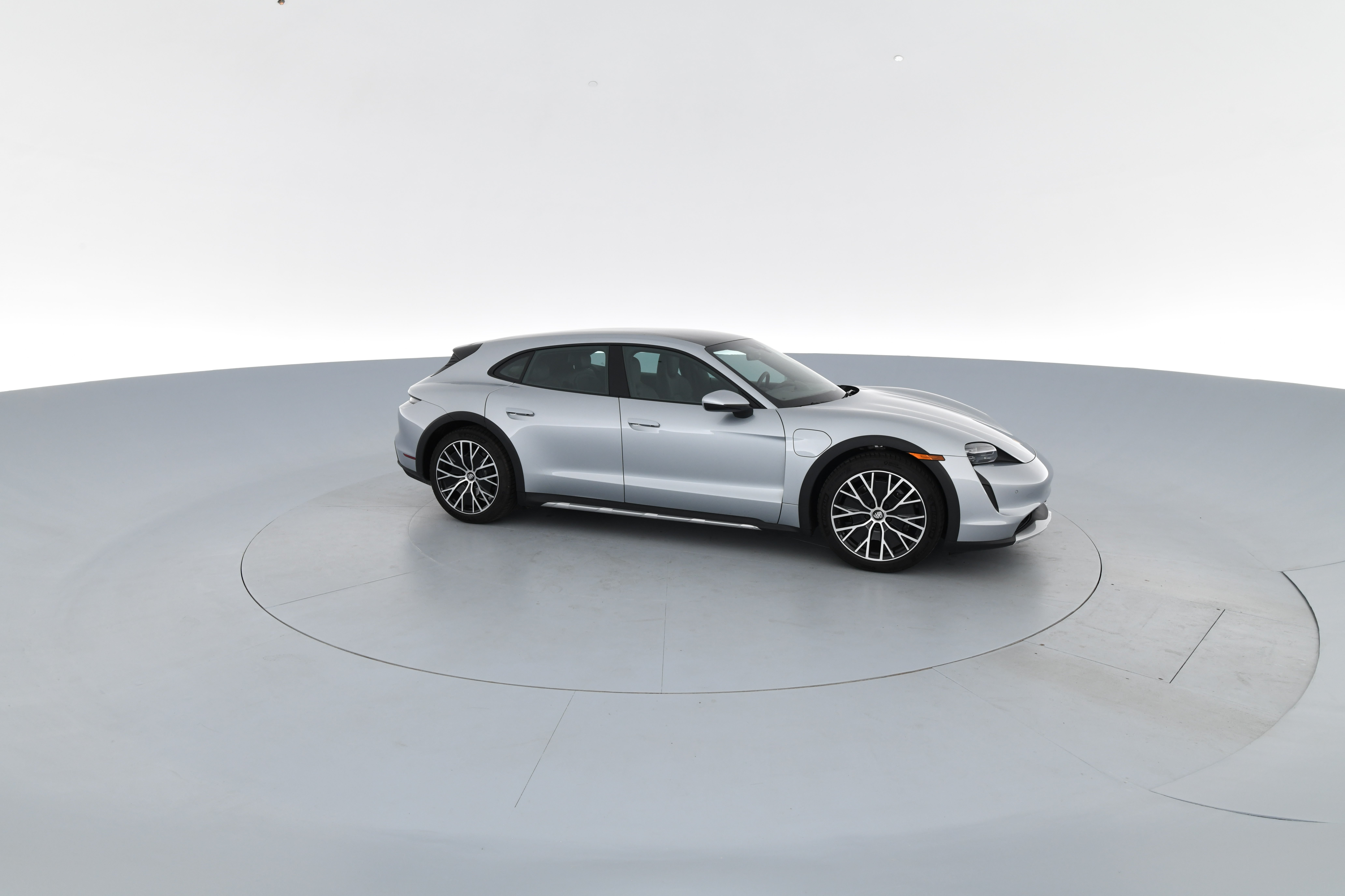 2022 Porsche Taycan Cross Turismo | Carvana