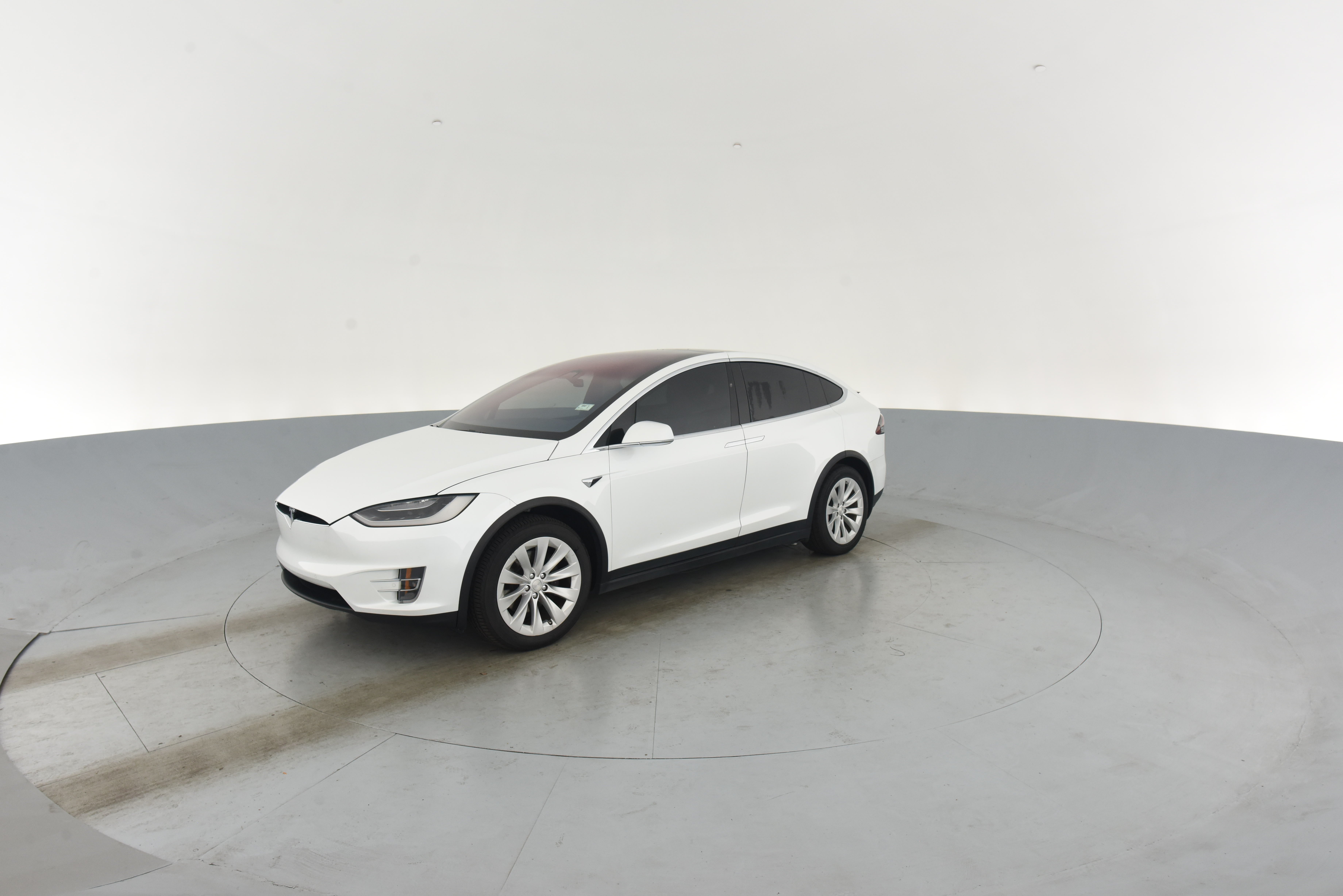 Tesla model x deals carvana