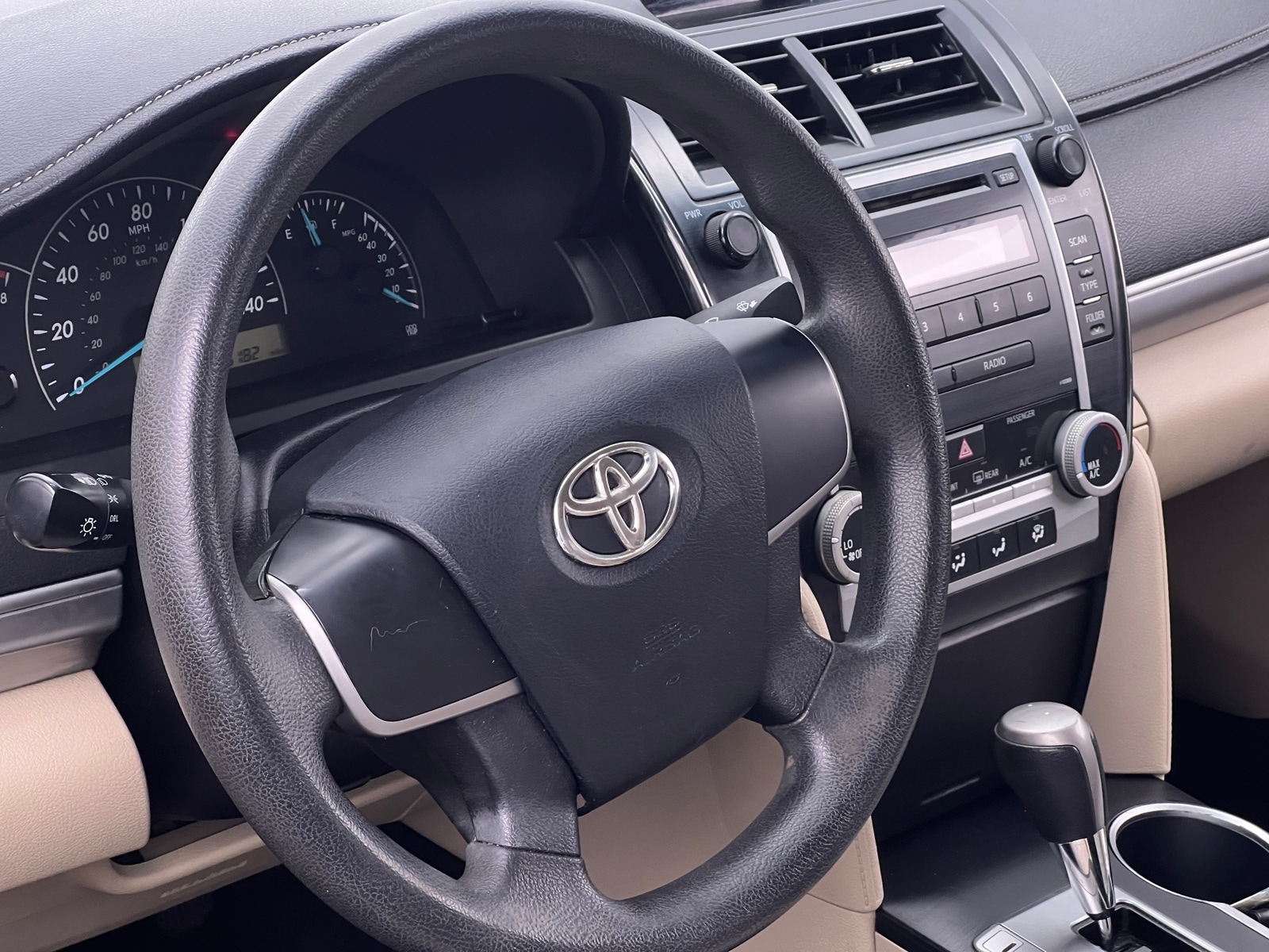 Thumbnail: 2012 Toyota Camry - 5