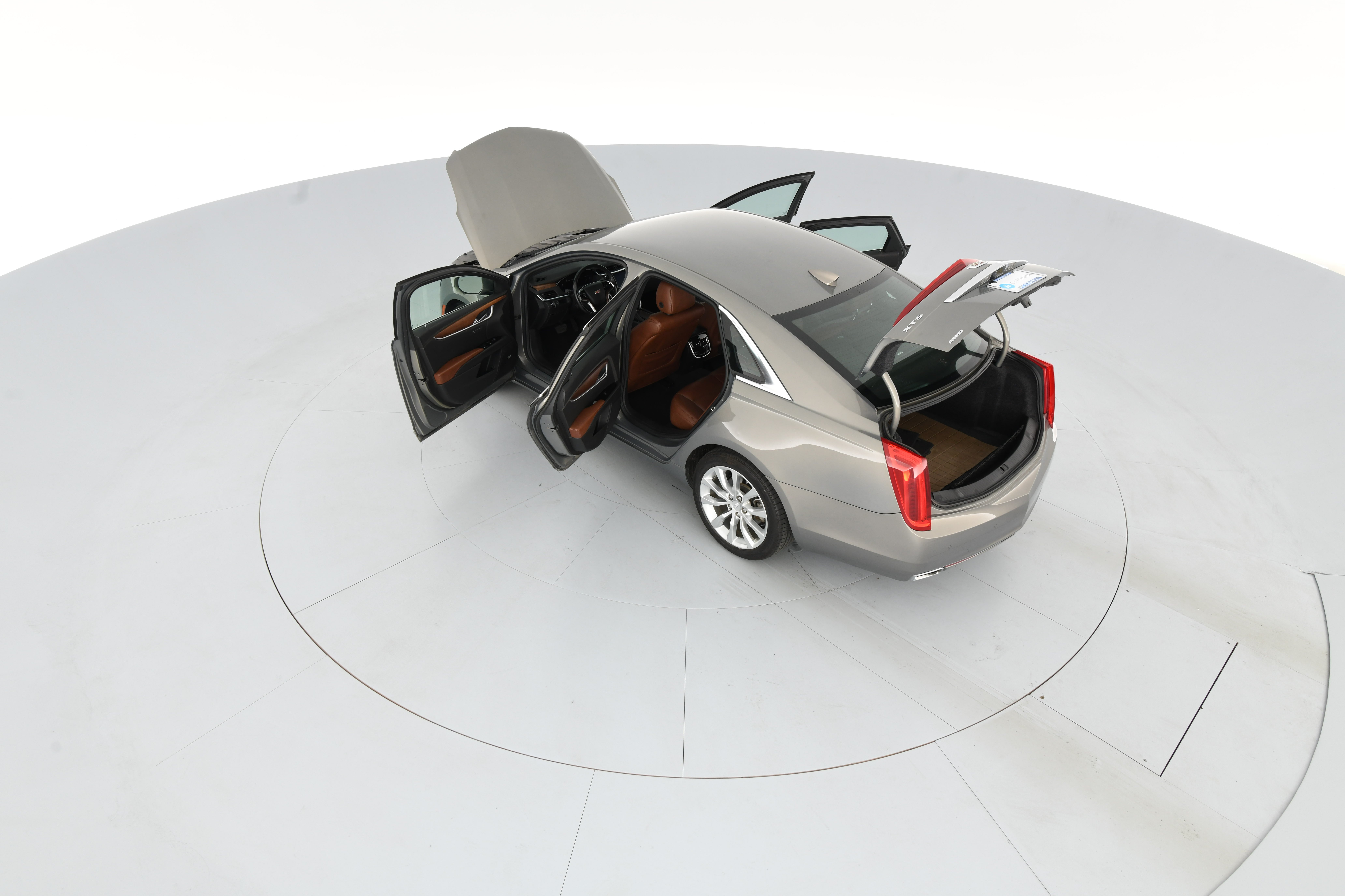 102-005 1/18 キャデラック Cadillac XTS グレー 1/18 Dealer Edition Cadillac XTS (Grey) Diecast Car Model