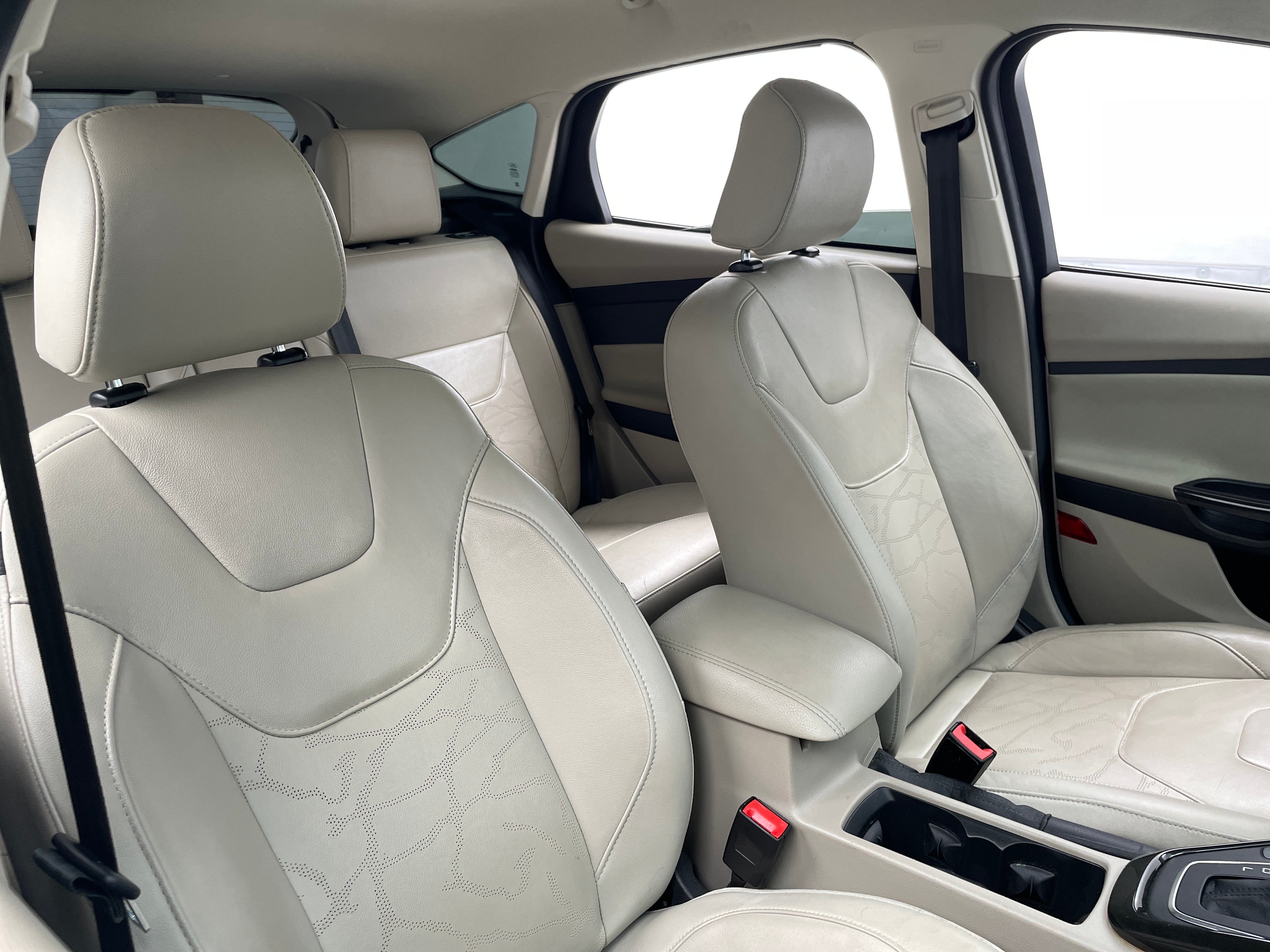 Used 2016 Ford Focus Electric with VIN 1FADP3R40GL221312 for sale in Oak Creek, WI