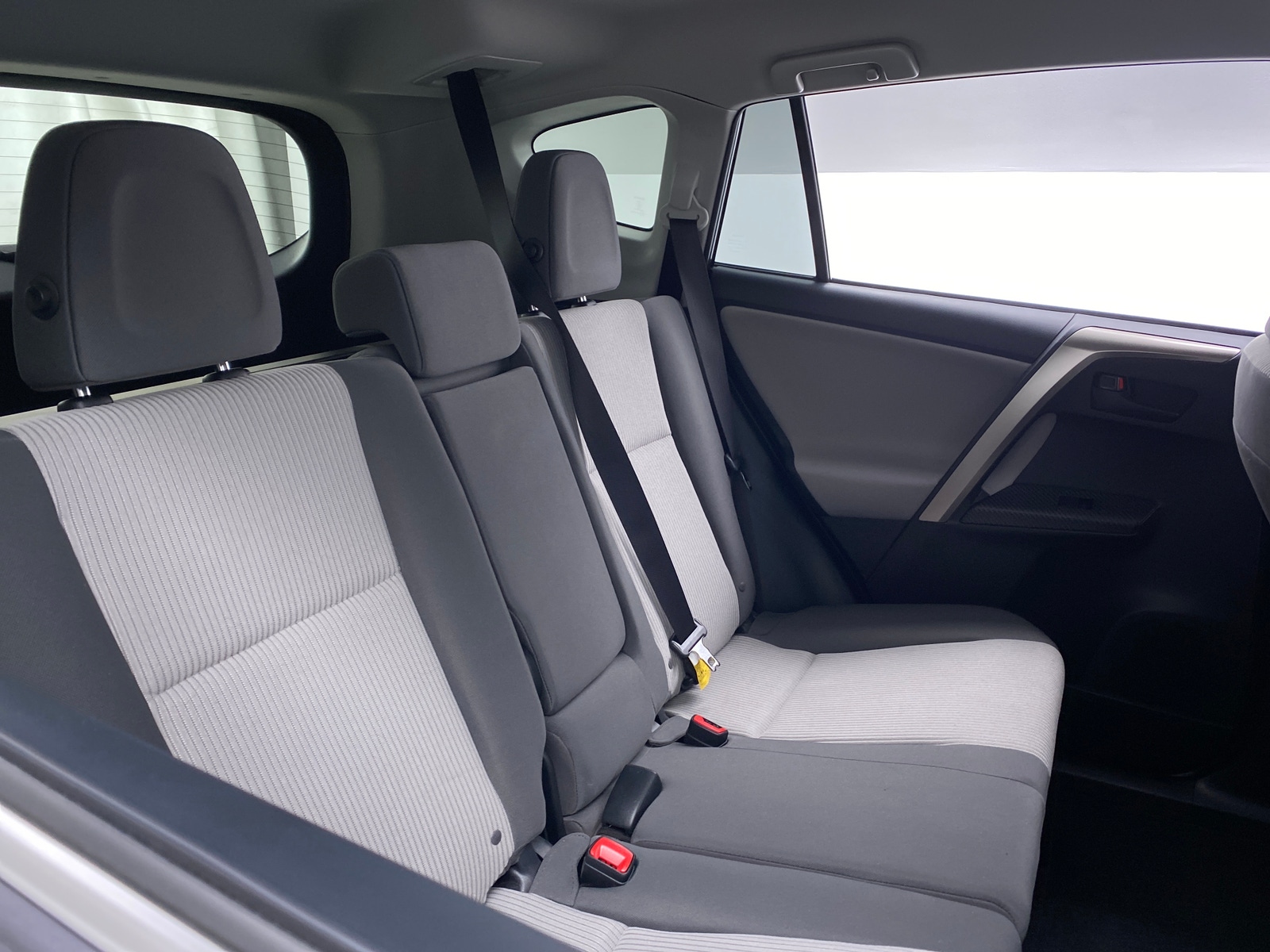 Thumbnail: 2015 Toyota RAV4 - 6