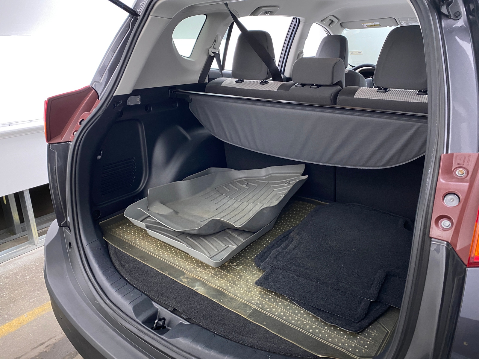 Thumbnail: 2015 Toyota RAV4 - 7