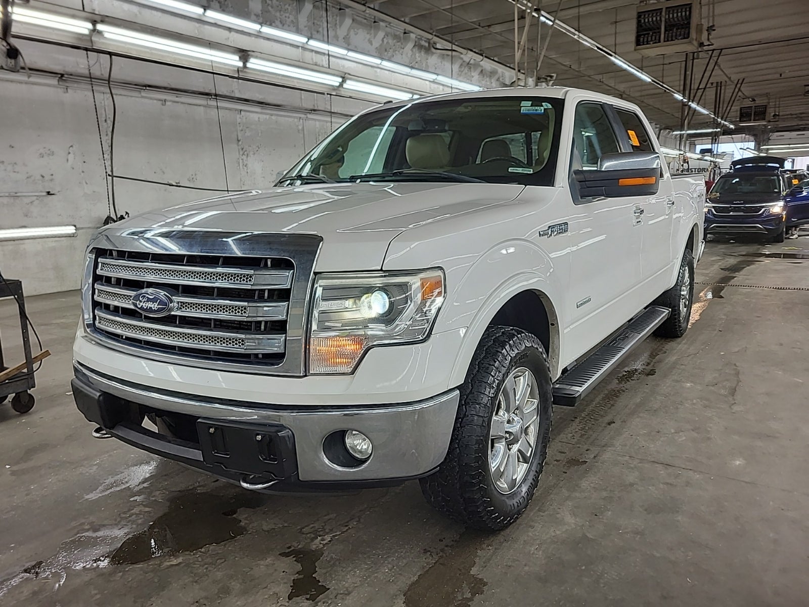 2013 Ford F-150 4WD Supercrew 145" Lariat