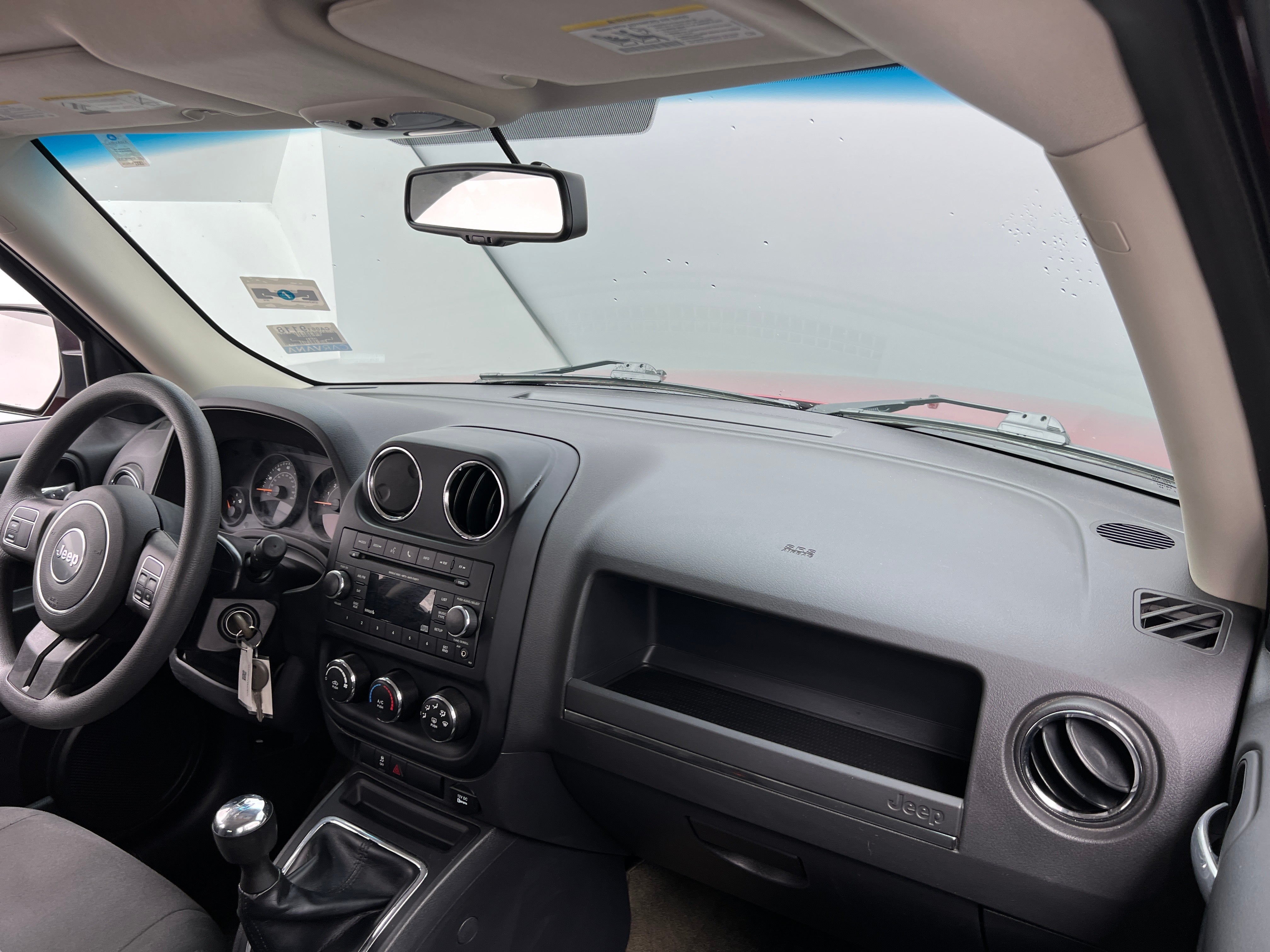 Thumbnail: 2016 Jeep Patriot - 3