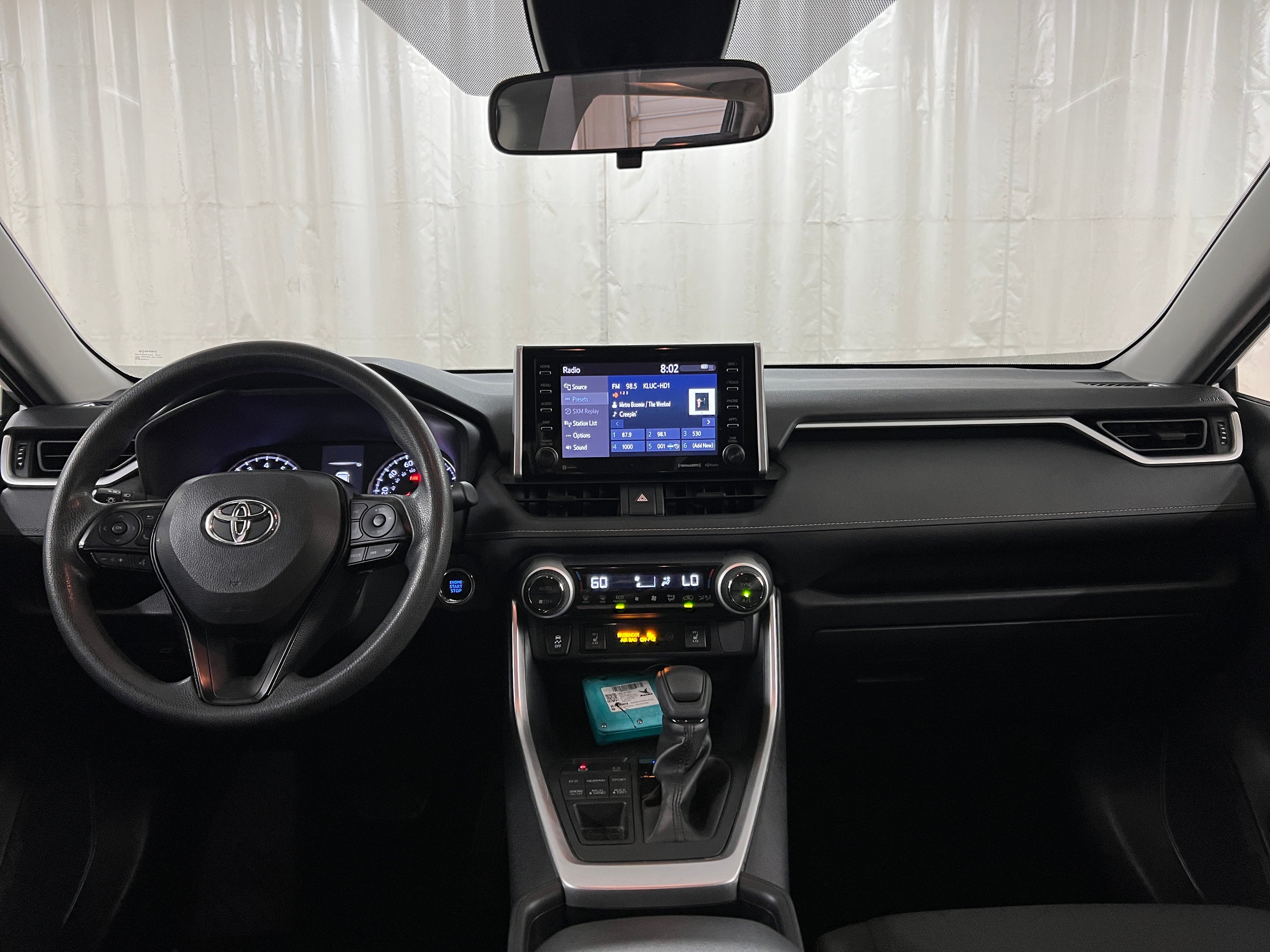 Thumbnail: 2019 Toyota RAV4 - 3