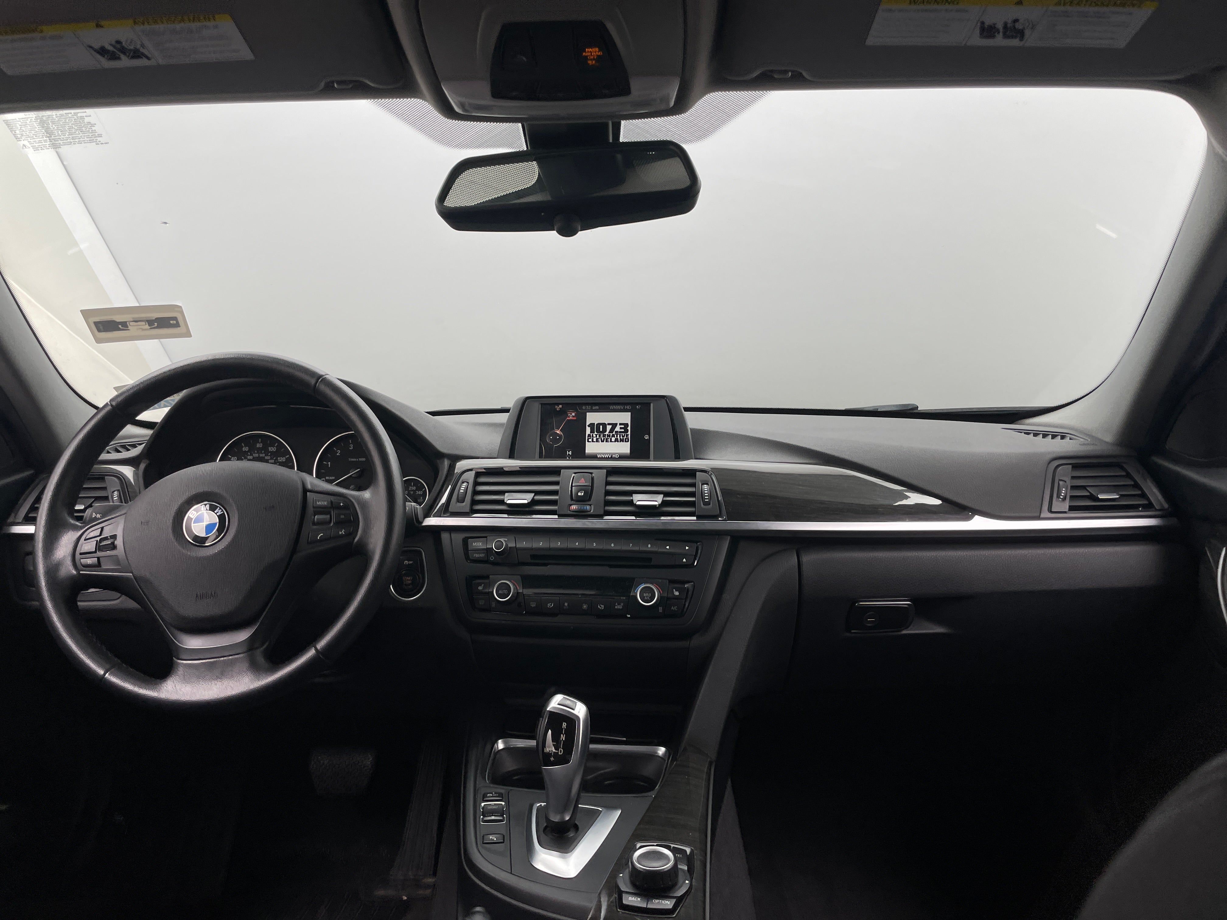 2015 BMW 3 Series 320i 3