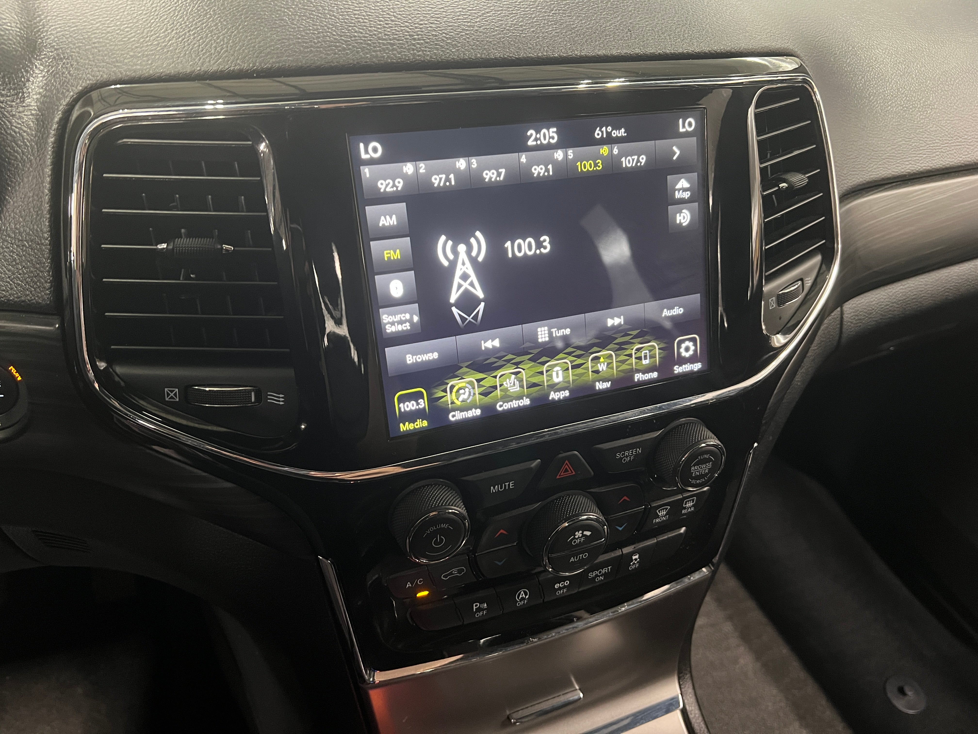 Thumbnail: 2021 Jeep Grand Cherokee - 4