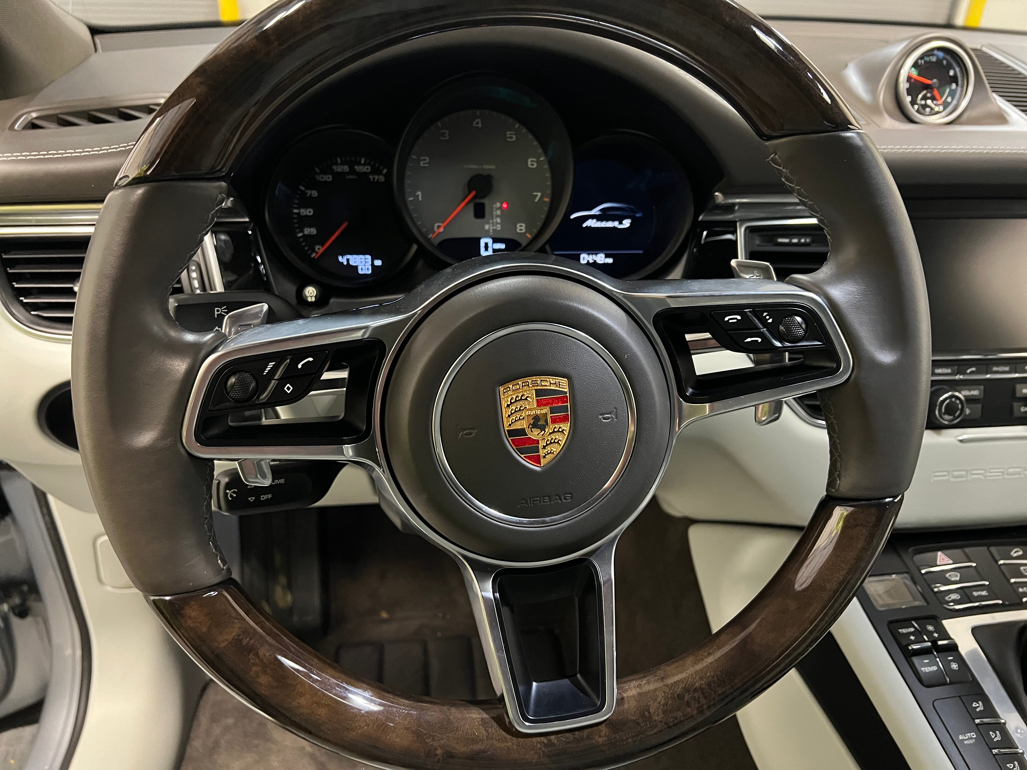 2016 Porsche Macan S 5
