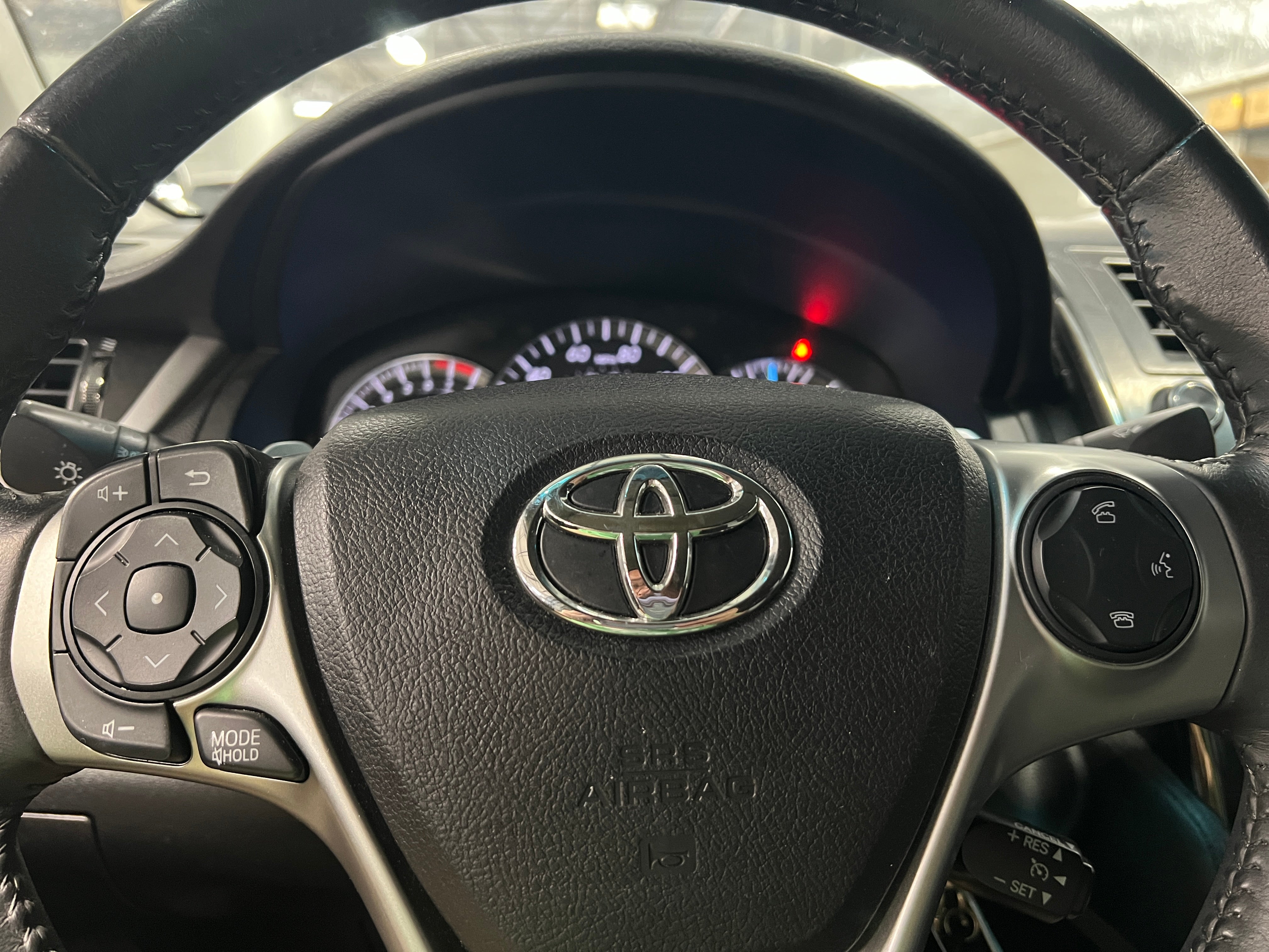 Thumbnail: 2014 Toyota Camry - 5