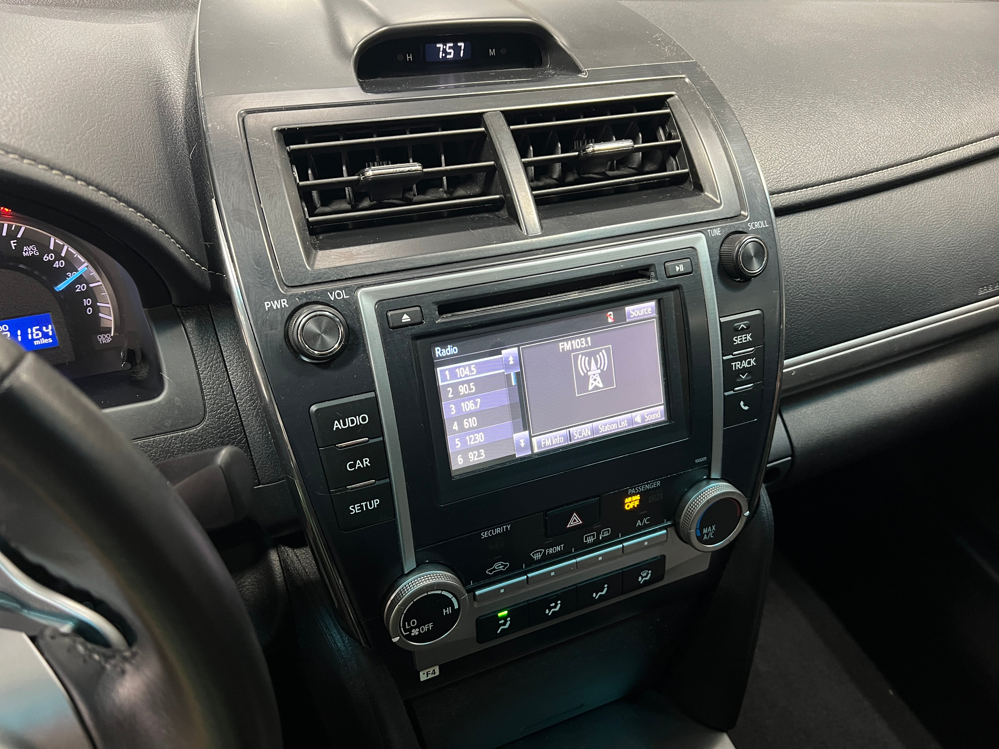 Thumbnail: 2014 Toyota Camry - 4