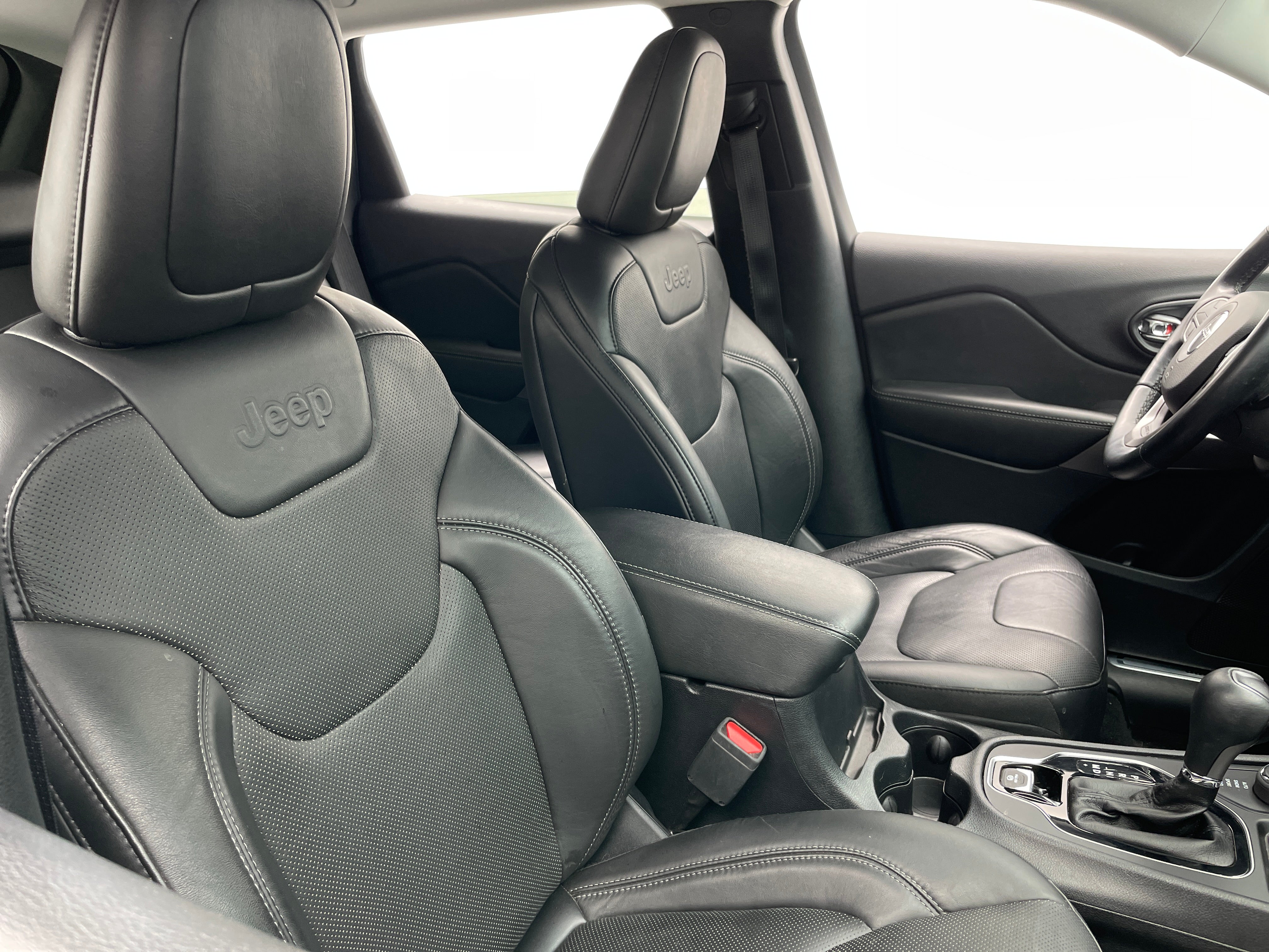 Thumbnail: 2020 Jeep Cherokee - 2