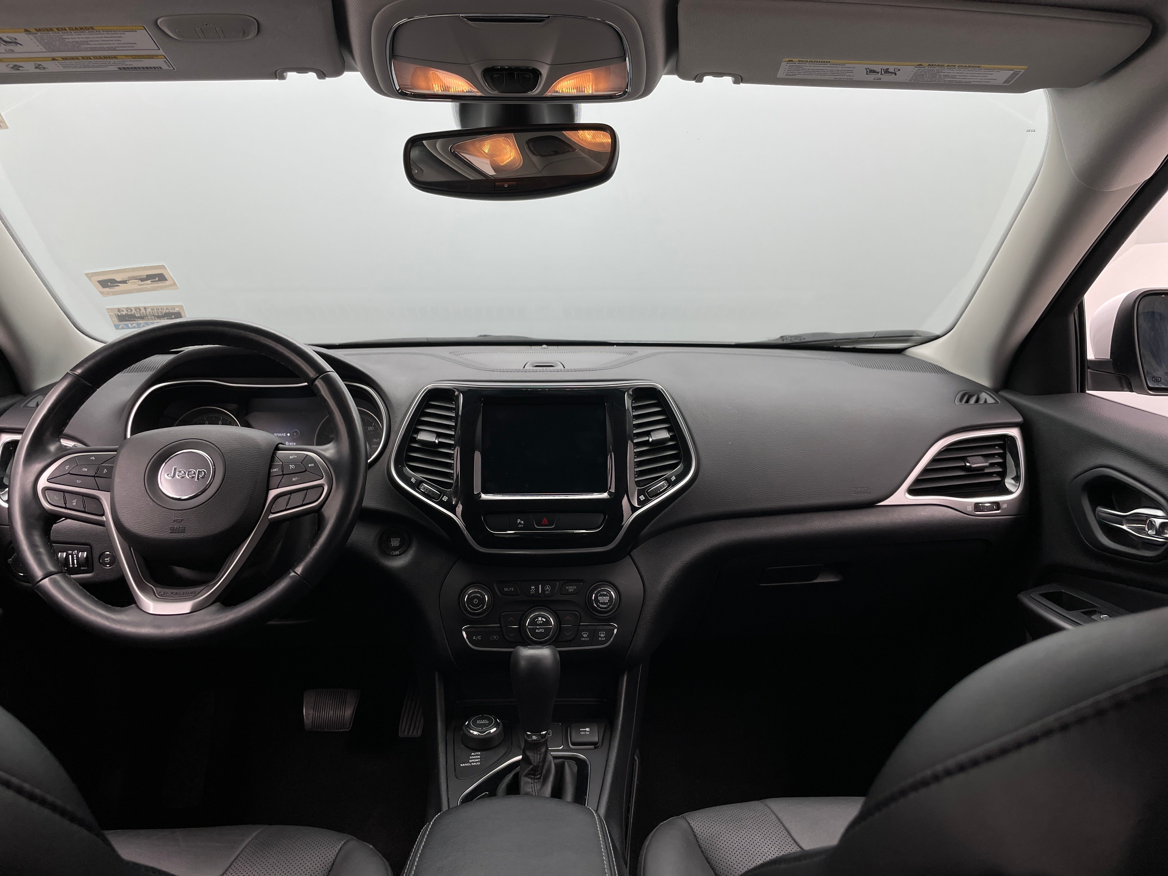 Thumbnail: 2020 Jeep Cherokee - 3