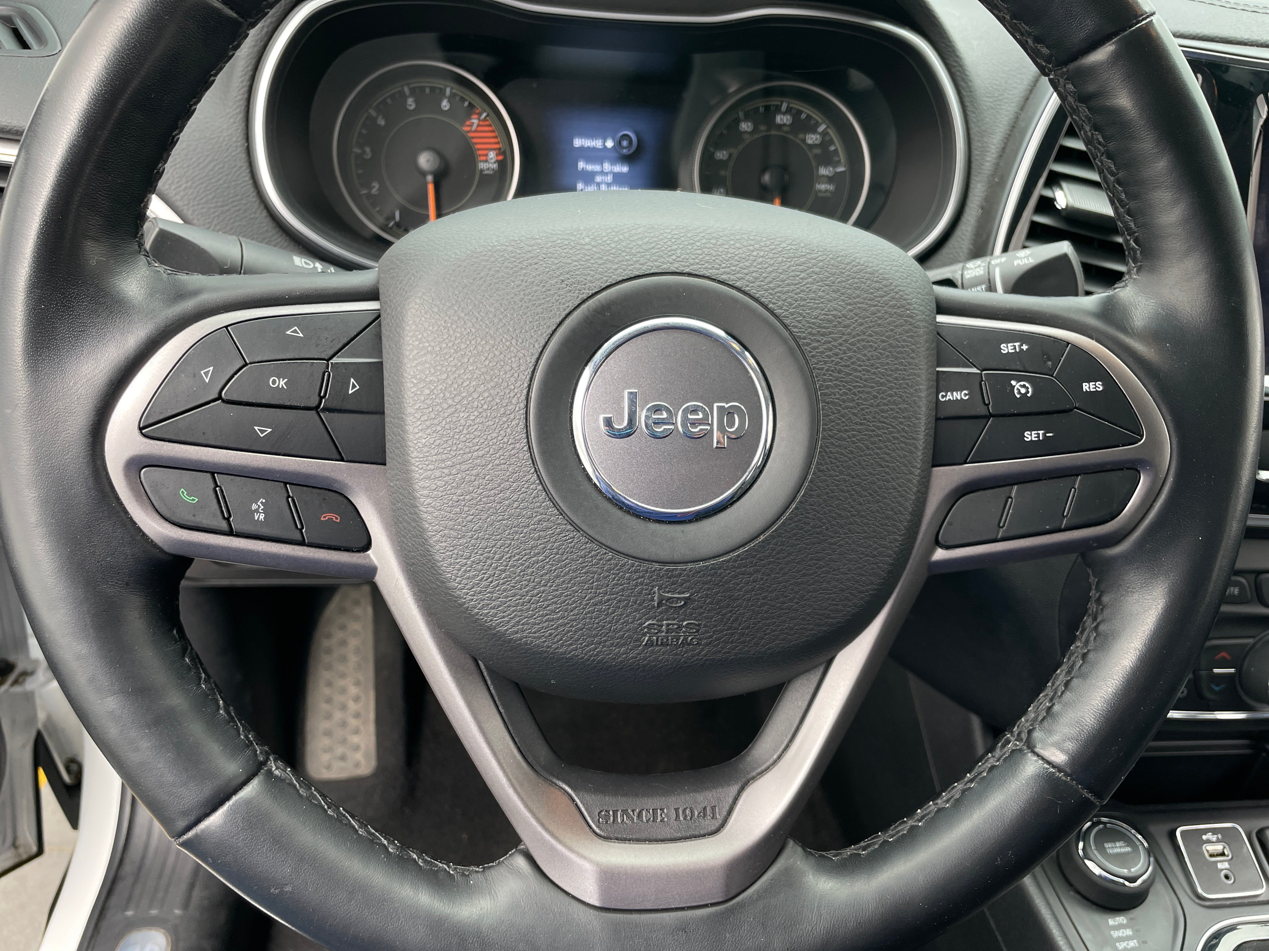 Thumbnail: 2020 Jeep Cherokee - 5