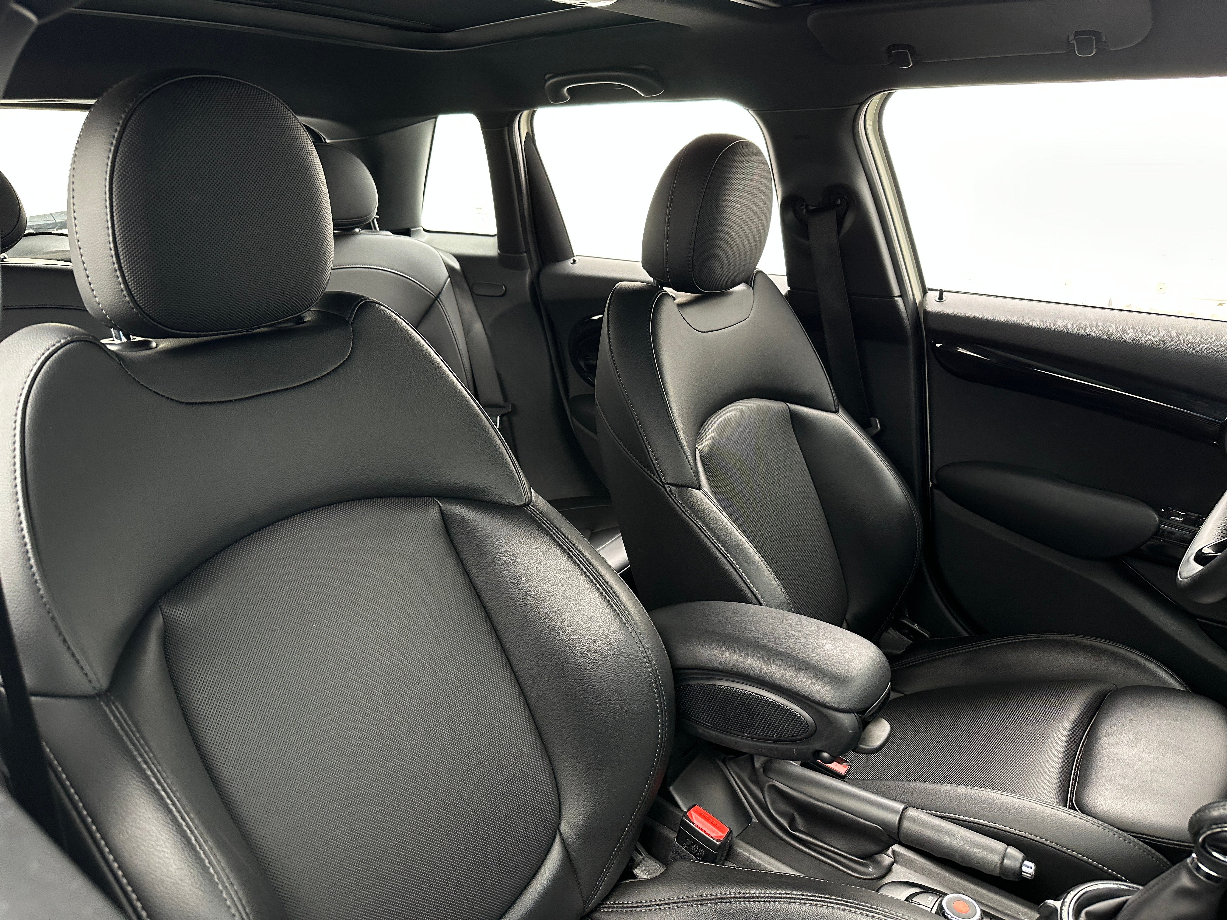 Thumbnail: 2017 MINI Cooper Hardtop - 2