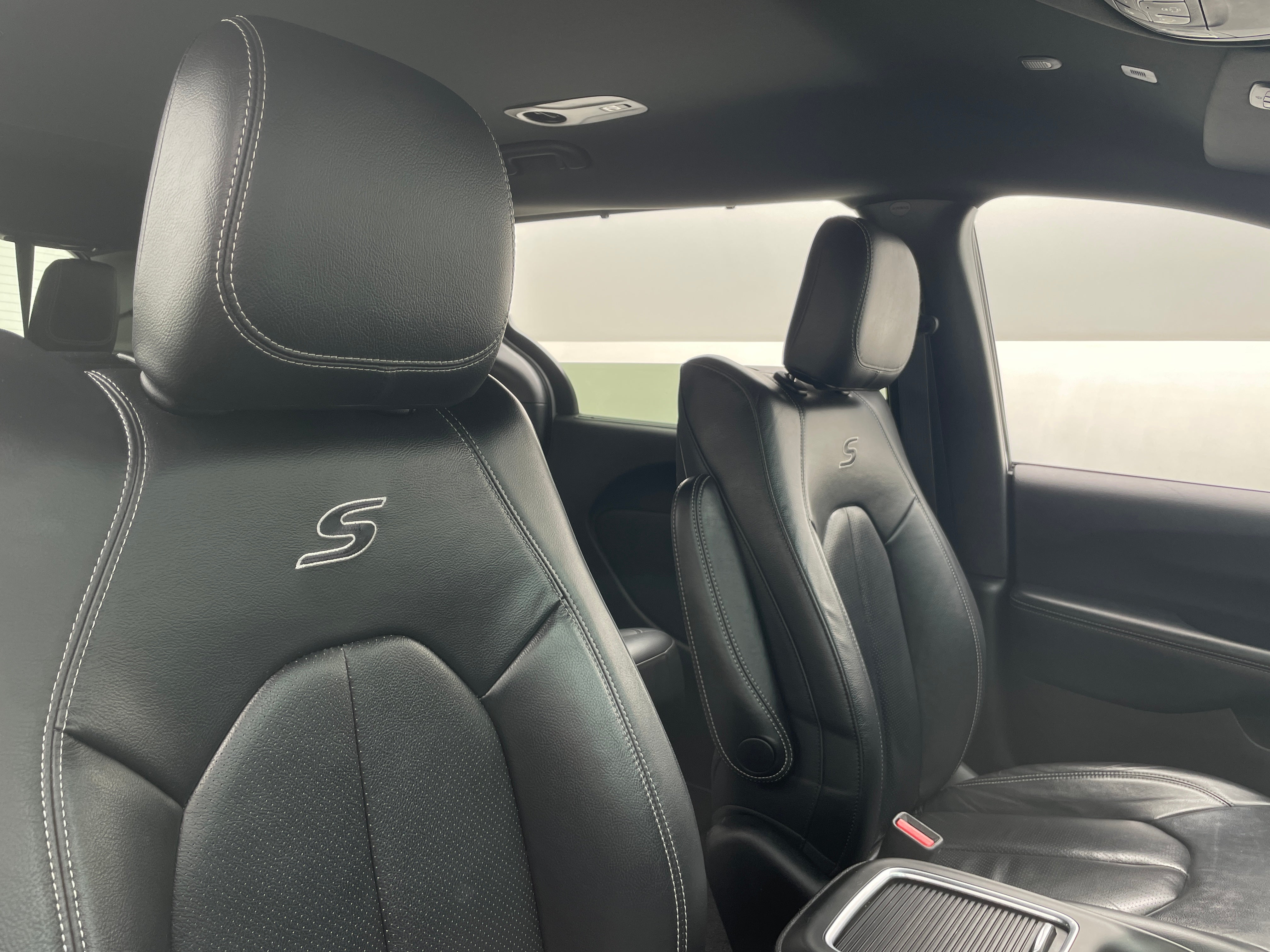 Thumbnail: 2018 Chrysler Pacifica - 2