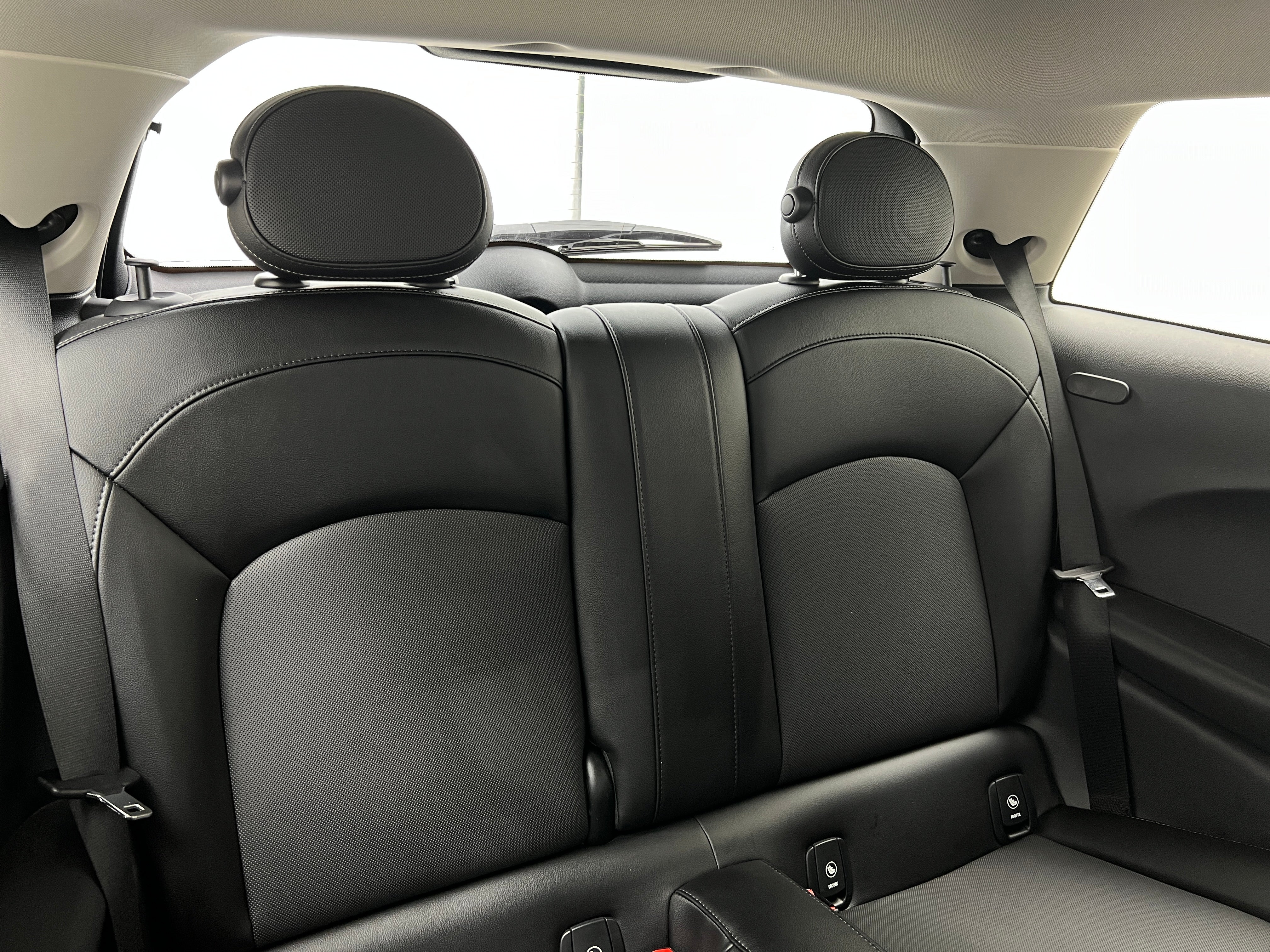 Thumbnail: 2017 MINI Cooper - 6